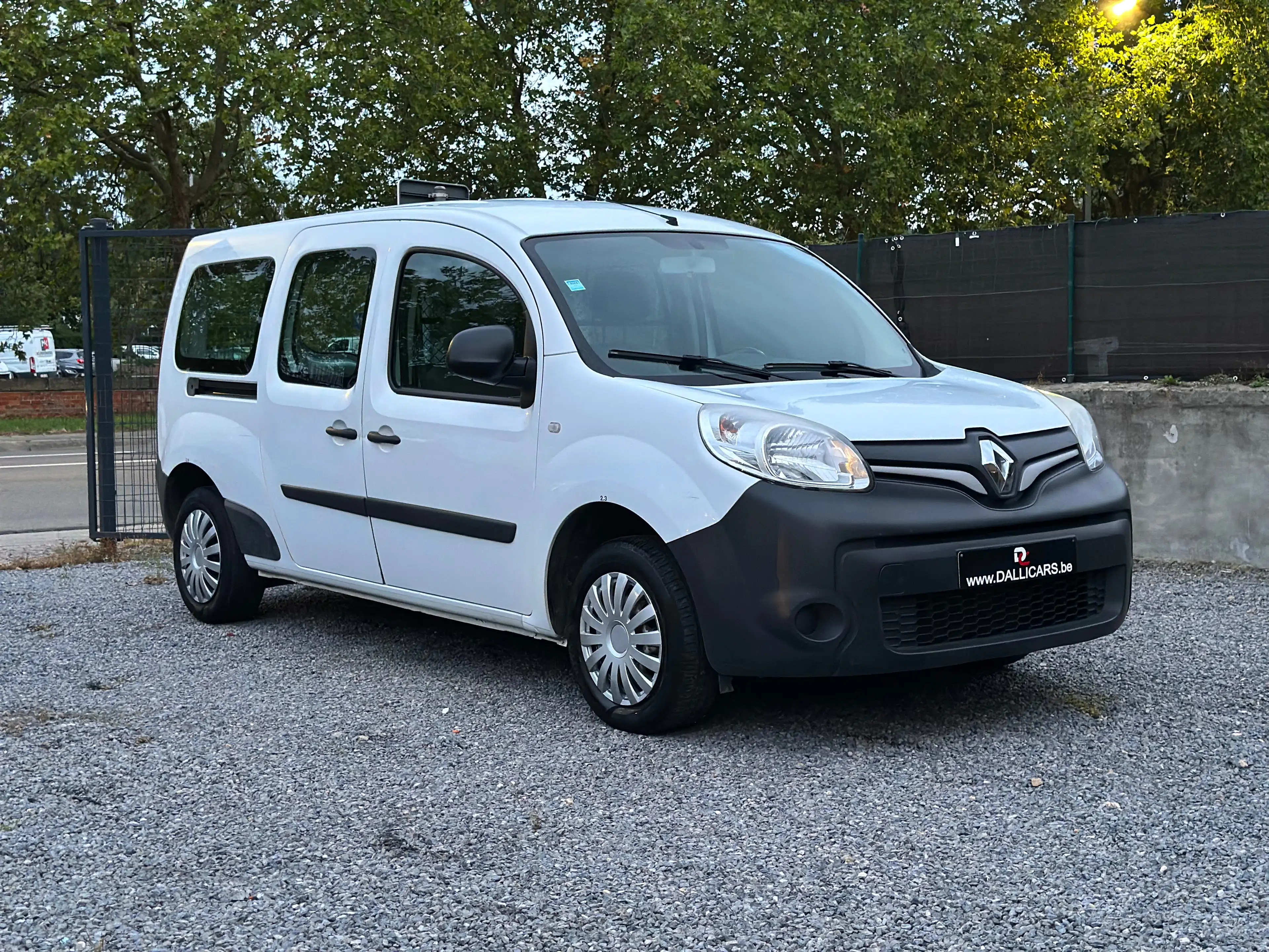 Renault Kangoo Maxi 1.5dCi *4.950€HTVA *EURO6d — photo 4