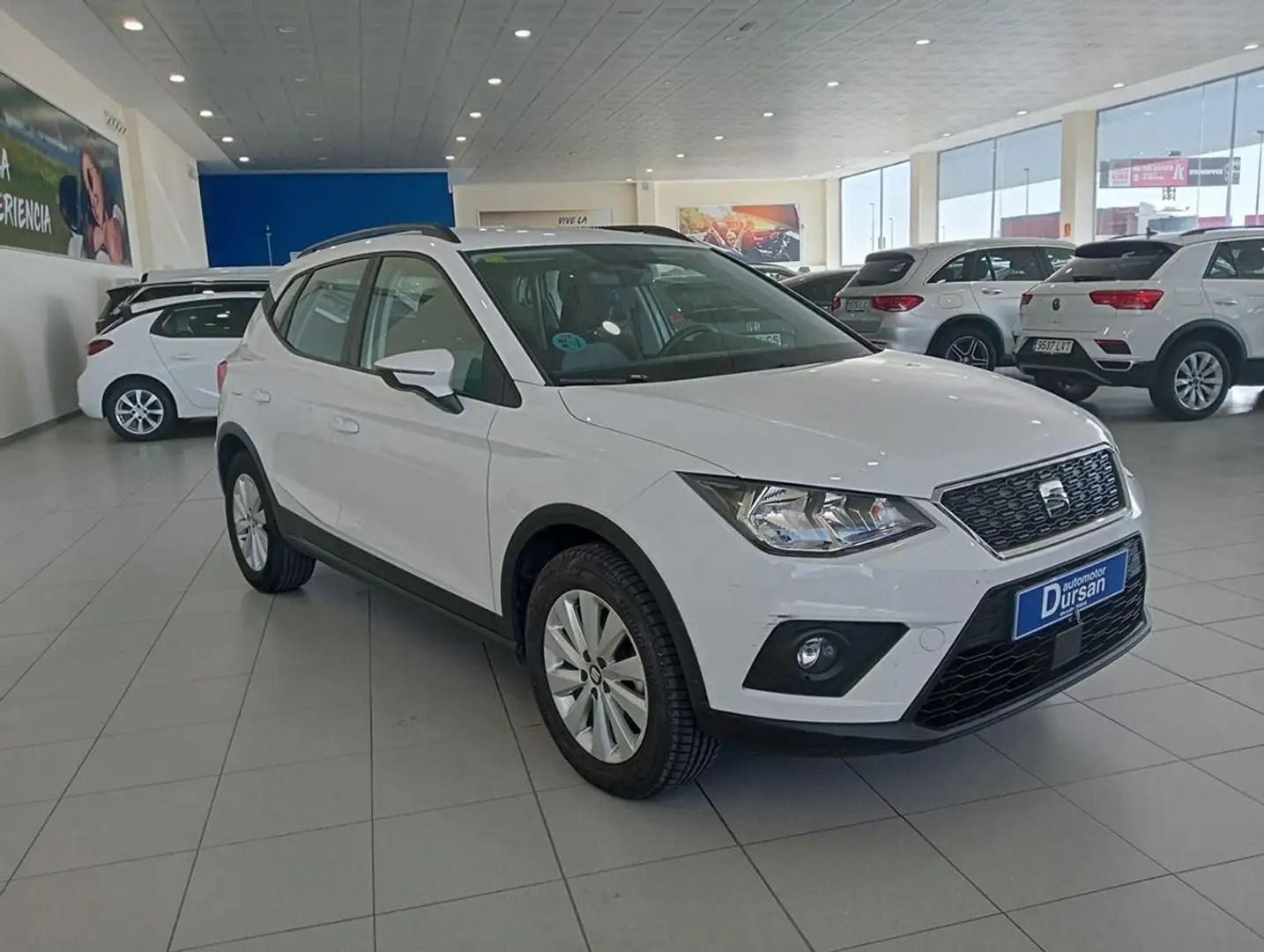SEAT Arona 1.0 TSI Ecomotive S&S Style 110 Blanc - 2