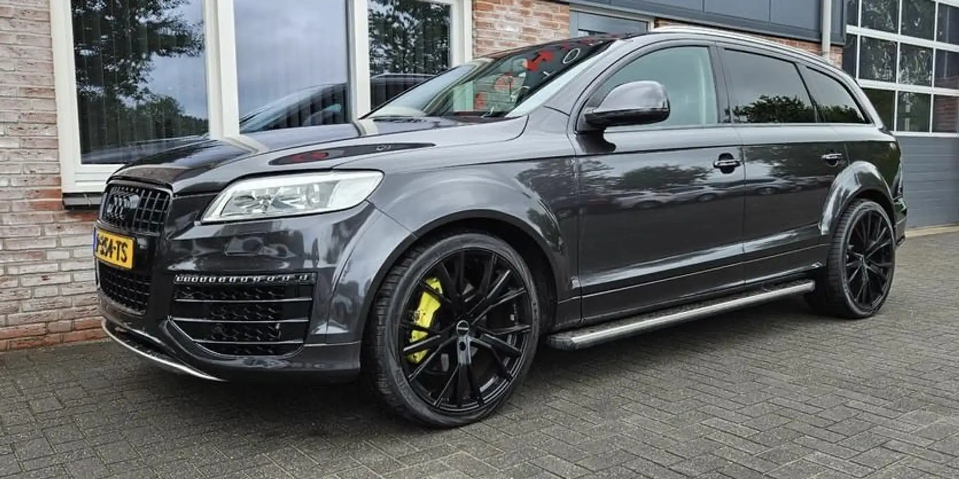 Audi Q7 4.2 FSI quattro 5+2 Grijs - 2