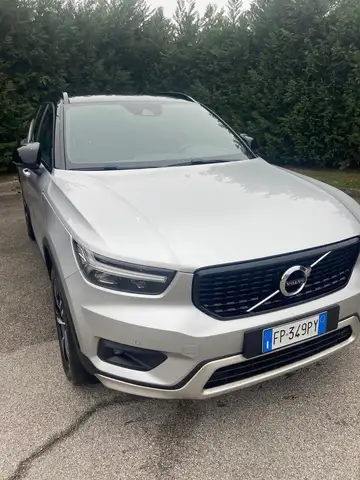 Volvo XC40 D4 R-Design AWD Geartronic 190cv