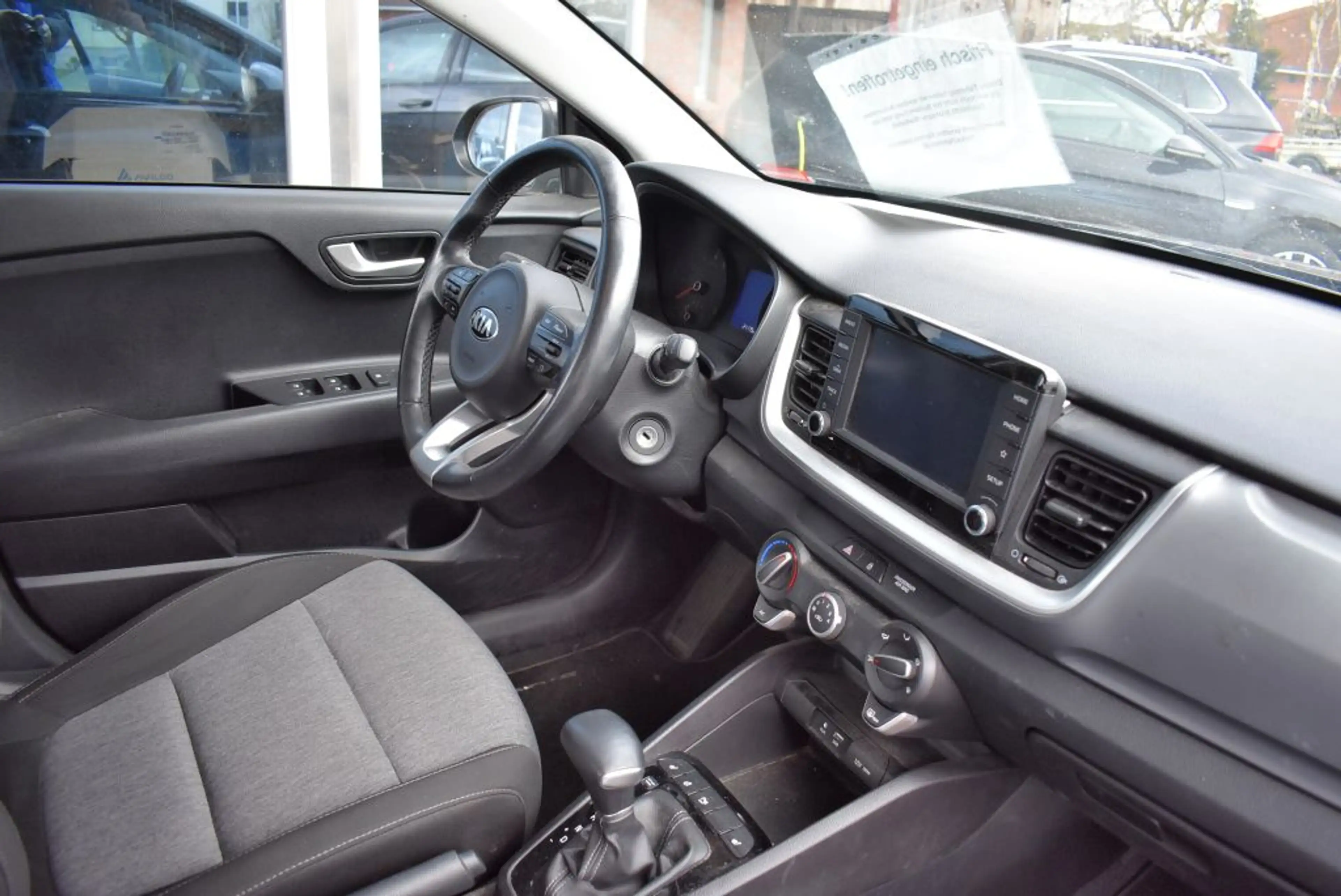 Kia Stonic 1.4 Autm. Edition 7 Alu Sitzheizung Tempomat Klima — photo 7