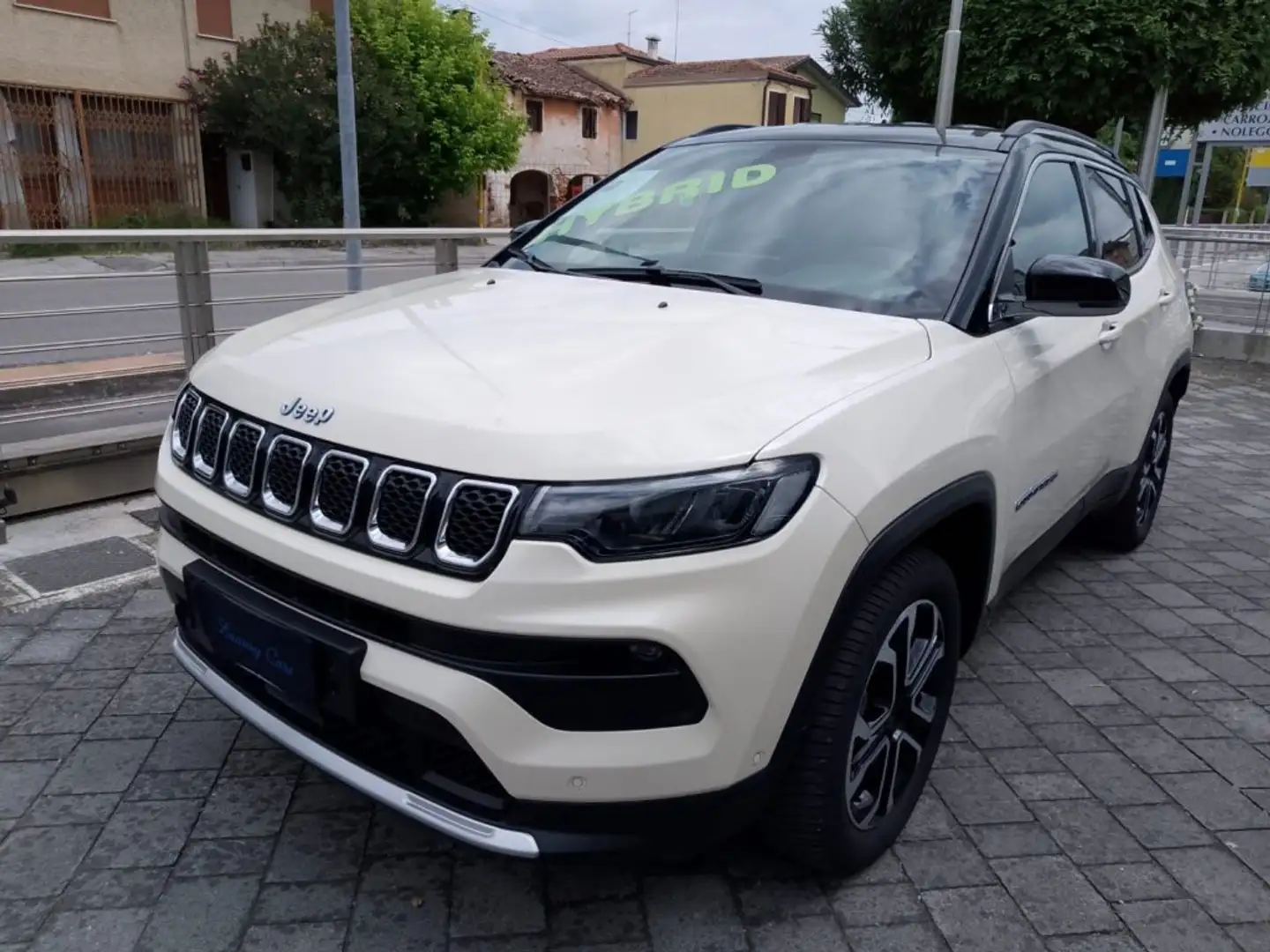 Jeep Compass 1.3 Turbo T4 190 CV PHEV AT6 4xe Limited Weiß - 2