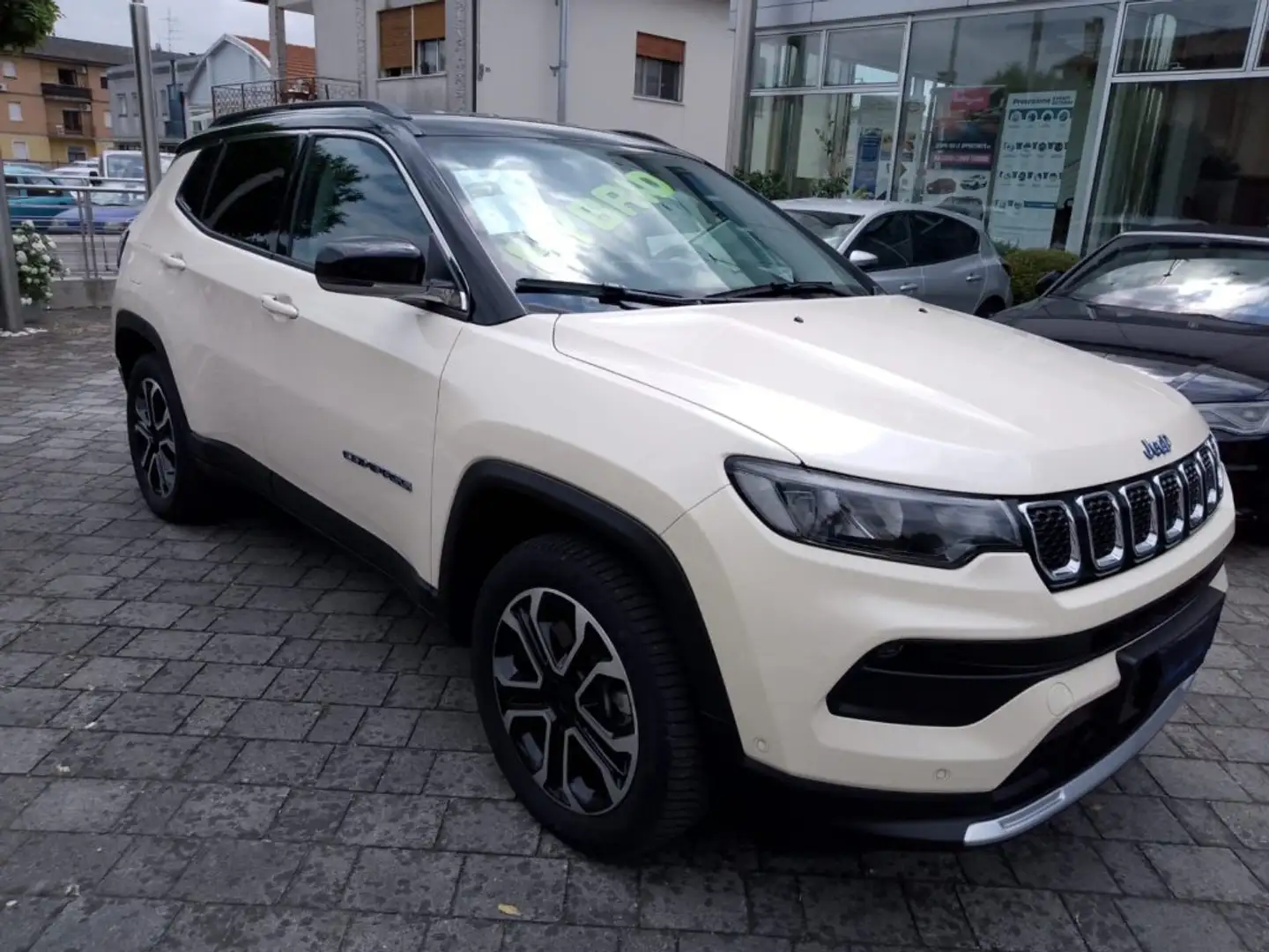 Jeep Compass 1.3 Turbo T4 190 CV PHEV AT6 4xe Limited Weiß - 1