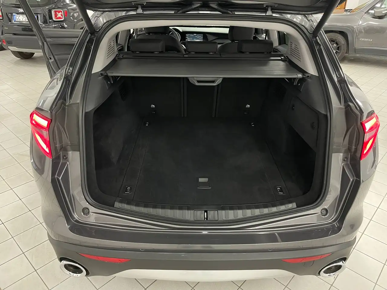 Alfa Romeo Stelvio 2021 — фото 13