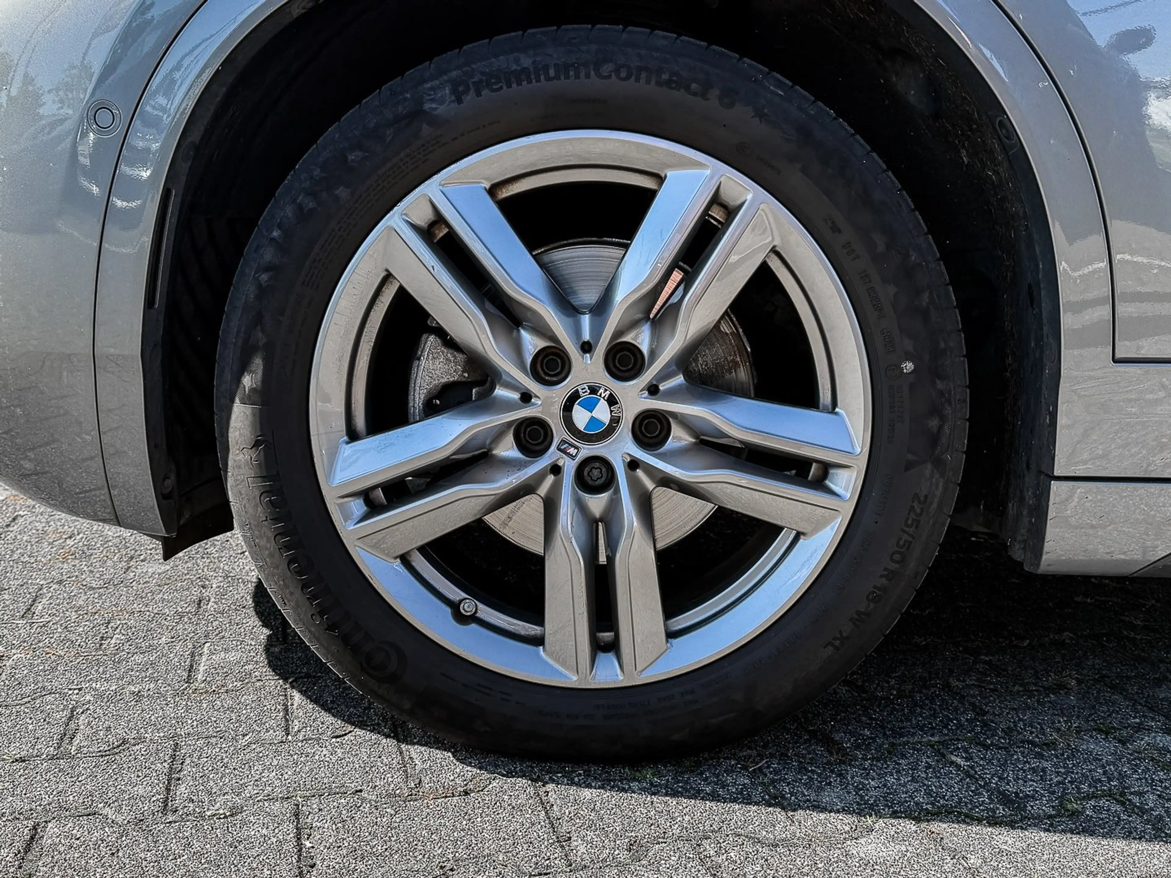 BMW X2 sDrive18d PANO+RFK+NAVI+LED+PDC+V+H — photo 6