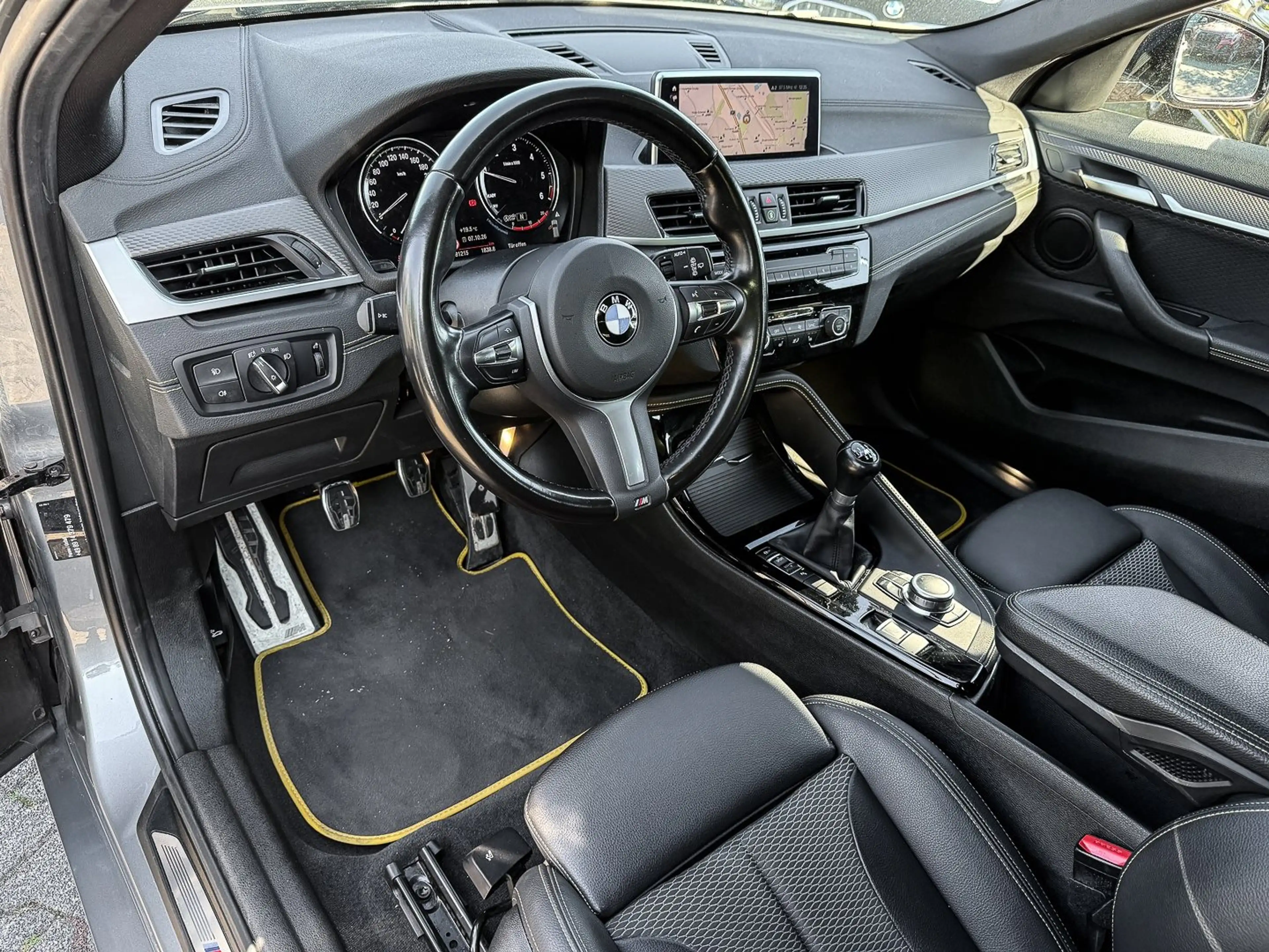 BMW X2 sDrive18d PANO+RFK+NAVI+LED+PDC+V+H — photo 8