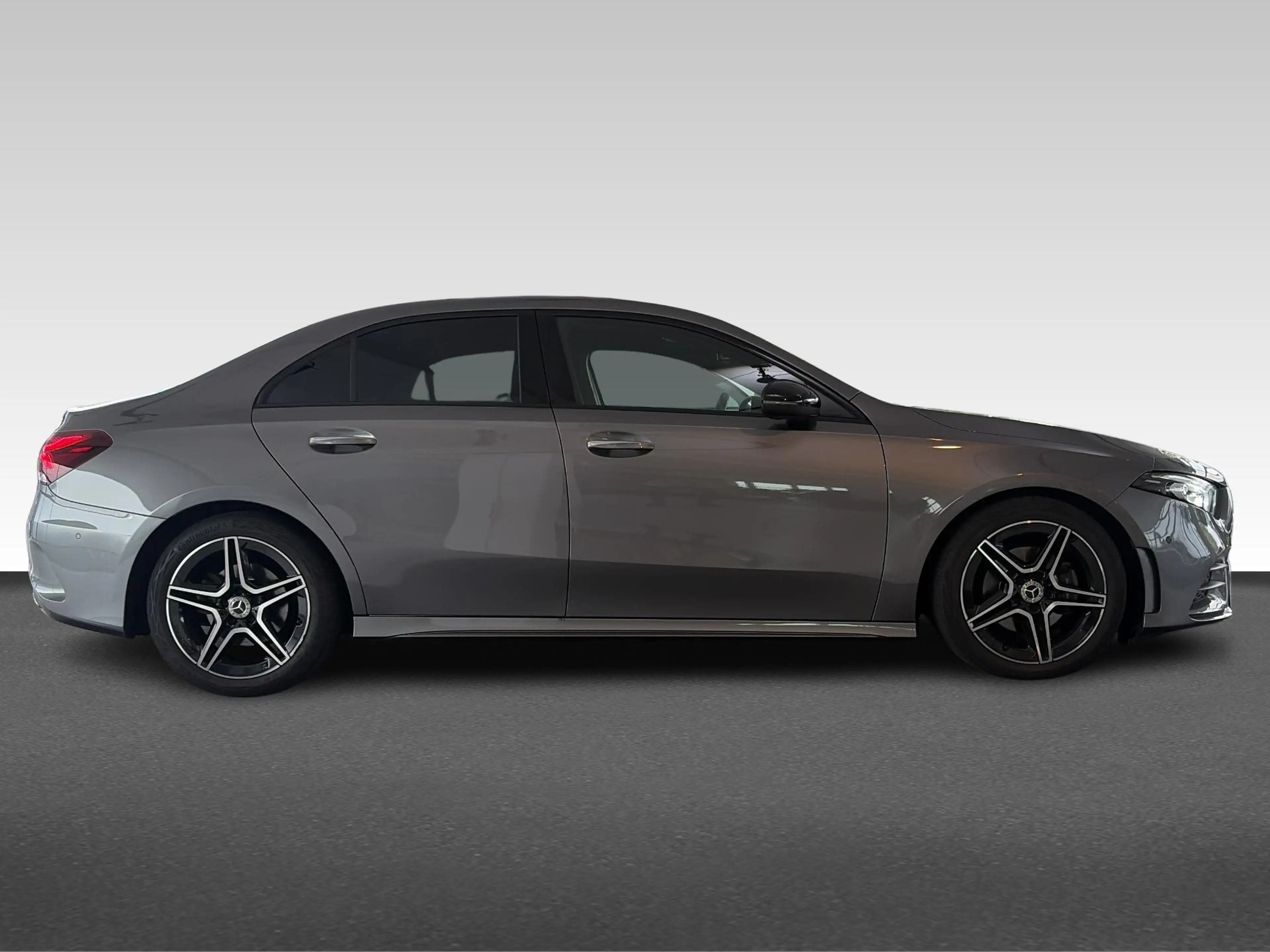Mercedes-Benz A 200 Business Solution AMG — photo 9