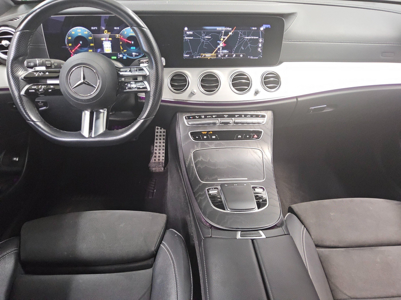 Mercedes-Benz E 300 T de 4M AMG-Line T-Leder Navi LED — photo 5