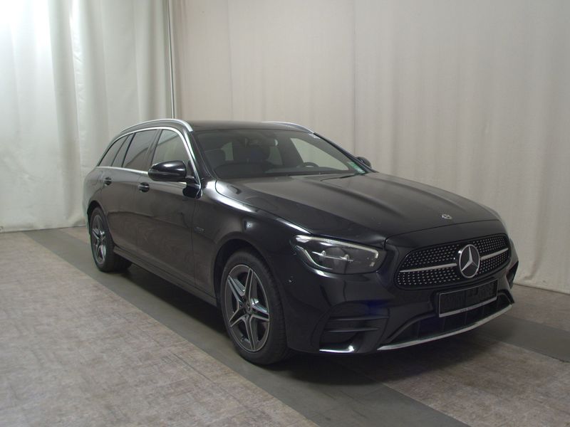 Mercedes-Benz E 300 T de 4M AMG-Line T-Leder Navi LED — photo 3
