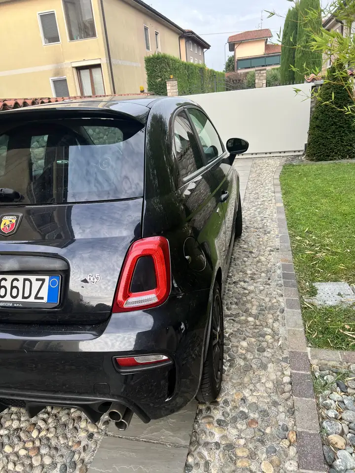 Abarth 695C 2023