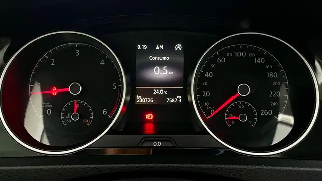Volkswagen Golf view 18