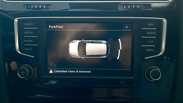 Volkswagen Golf view 14