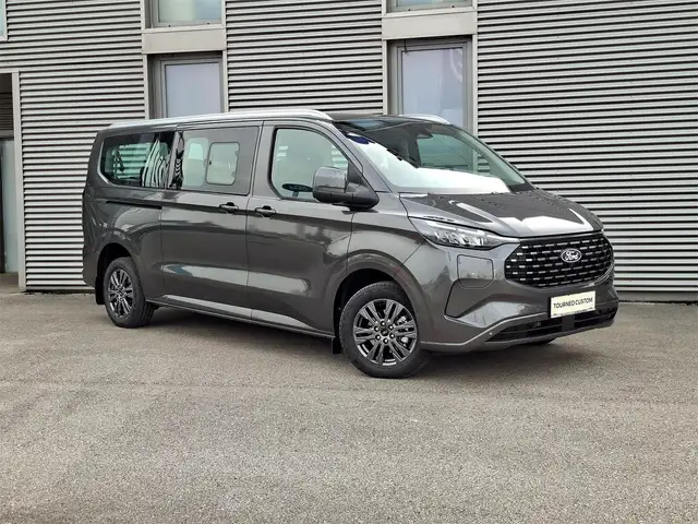 Ford Tourneo Custom Titanium L2H1 PHEV 233PS