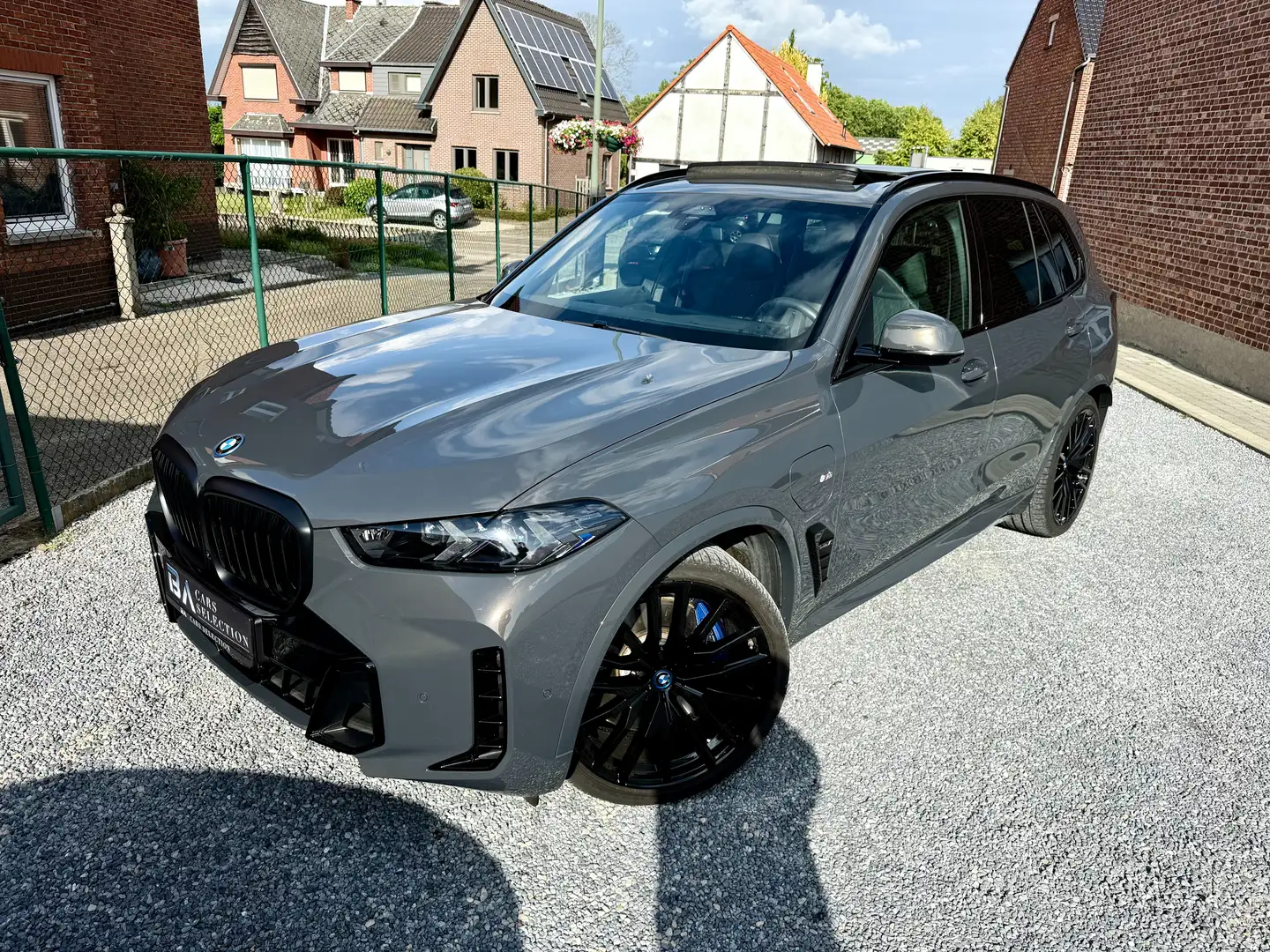 BMW X5 xDrive50e | M-Zetels! | Stoelventilatie | Kristal! Grijs - 1
