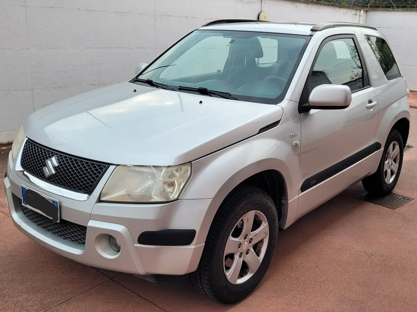 Suzuki Grand Vitara Grand Vitara 3p 1.9 ddis Srebrny - 1
