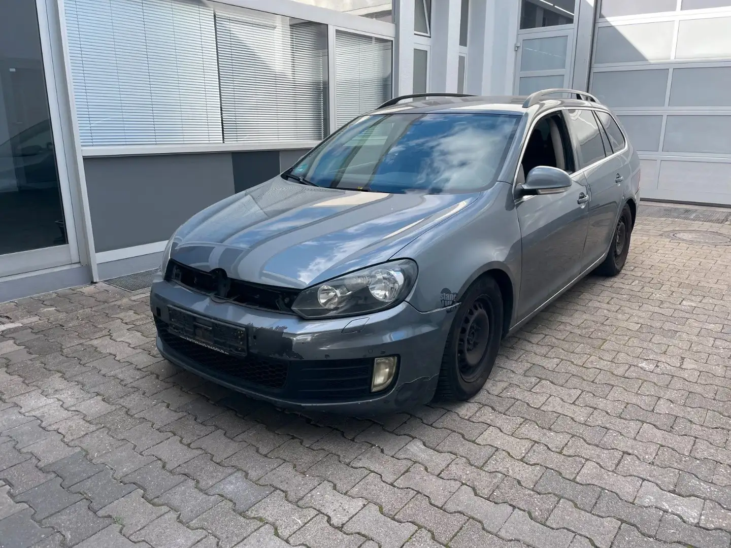 Volkswagen Golf VI Variant Comfortline *MOTOR DEFEKT* Gris - 1