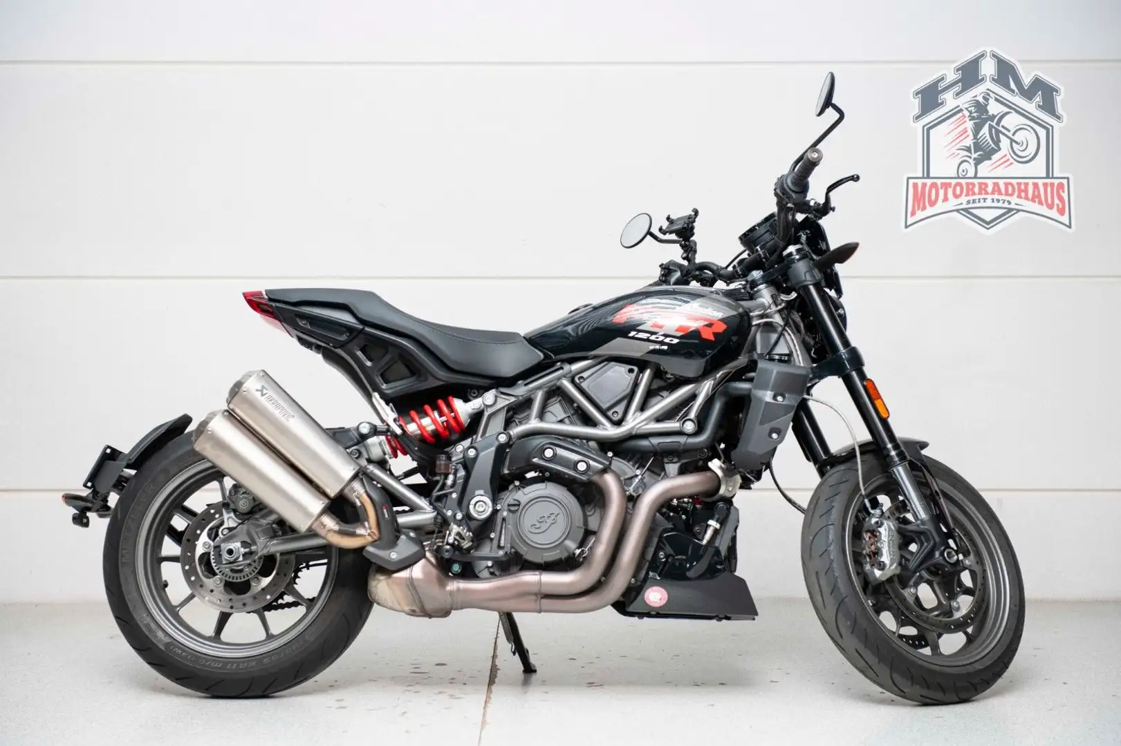 Indian FTR 1200 S Negru - 1