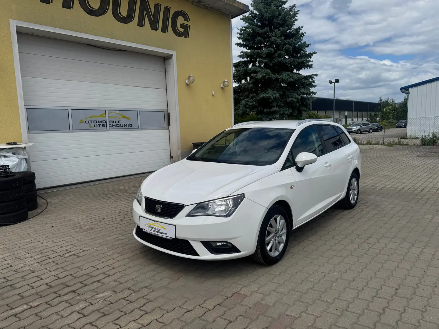 SEAT Ibiza Ibiza ST Style 1,4 Style Kombi TSI Weiß - 2