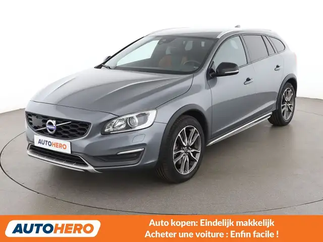 Volvo V60 Cross Country 2.4 D4 Summum AWD