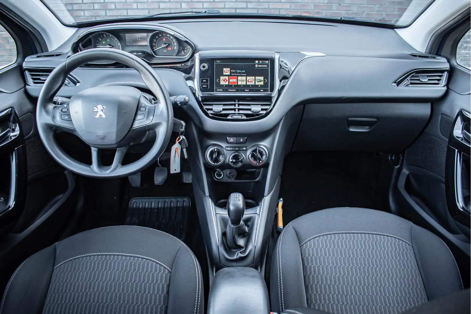 Peugeot 208 1.2 PureTech Blue Lion Blau - 2