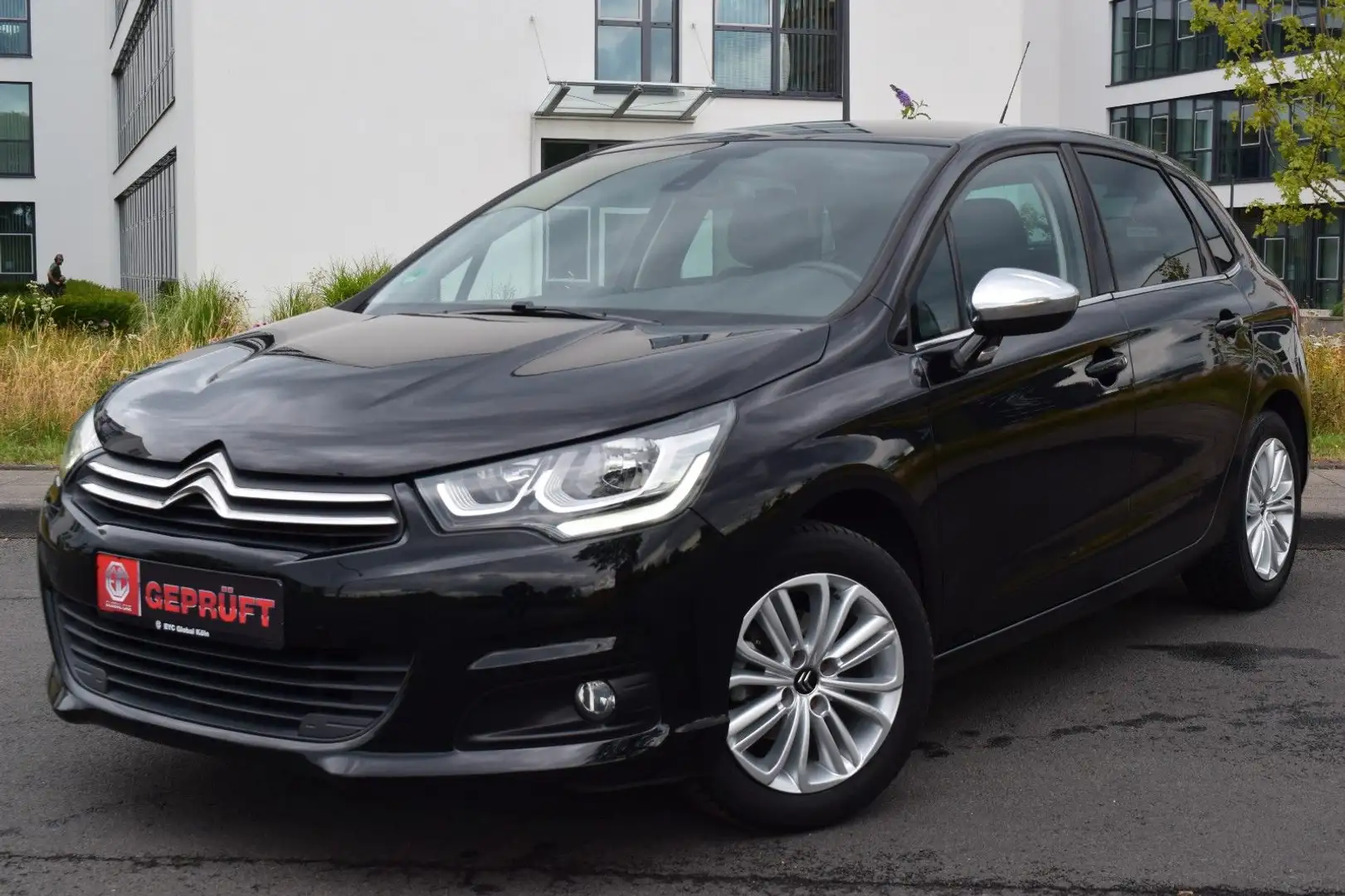 Citroen C4 Lim. Selection Navi, Klima, PDC, Sitzhzg Schwarz - 1
