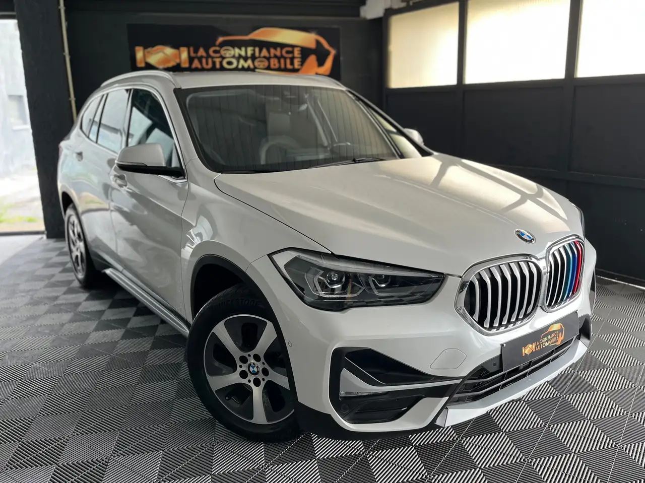 BMW X1 1.5iA sDrive18 1er Propriétaire Garantie 12 Mois, миниатюра 4