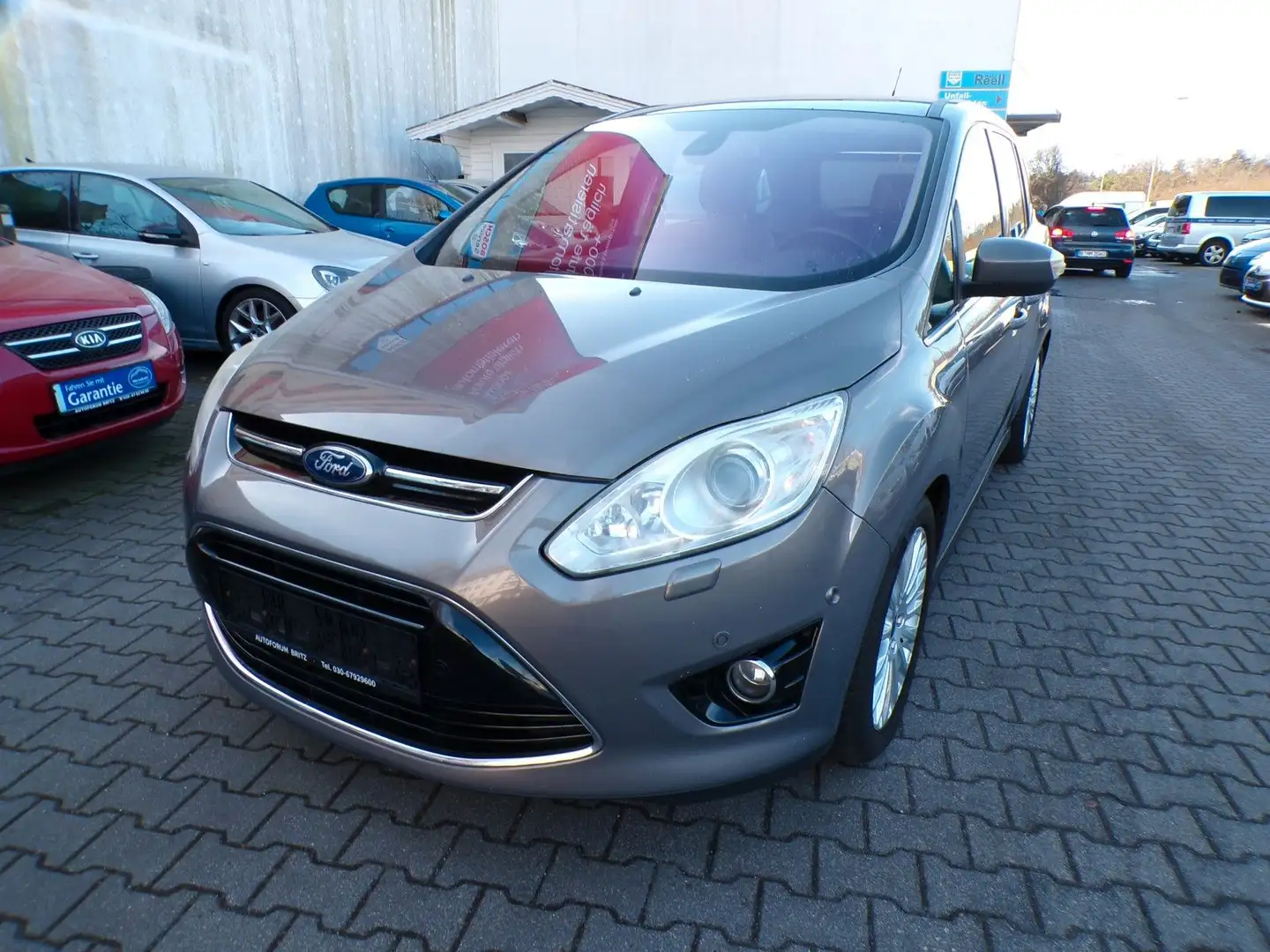 Ford Grand C-Max 1,6 EcoBoost 110kW Titanium Grau - 1