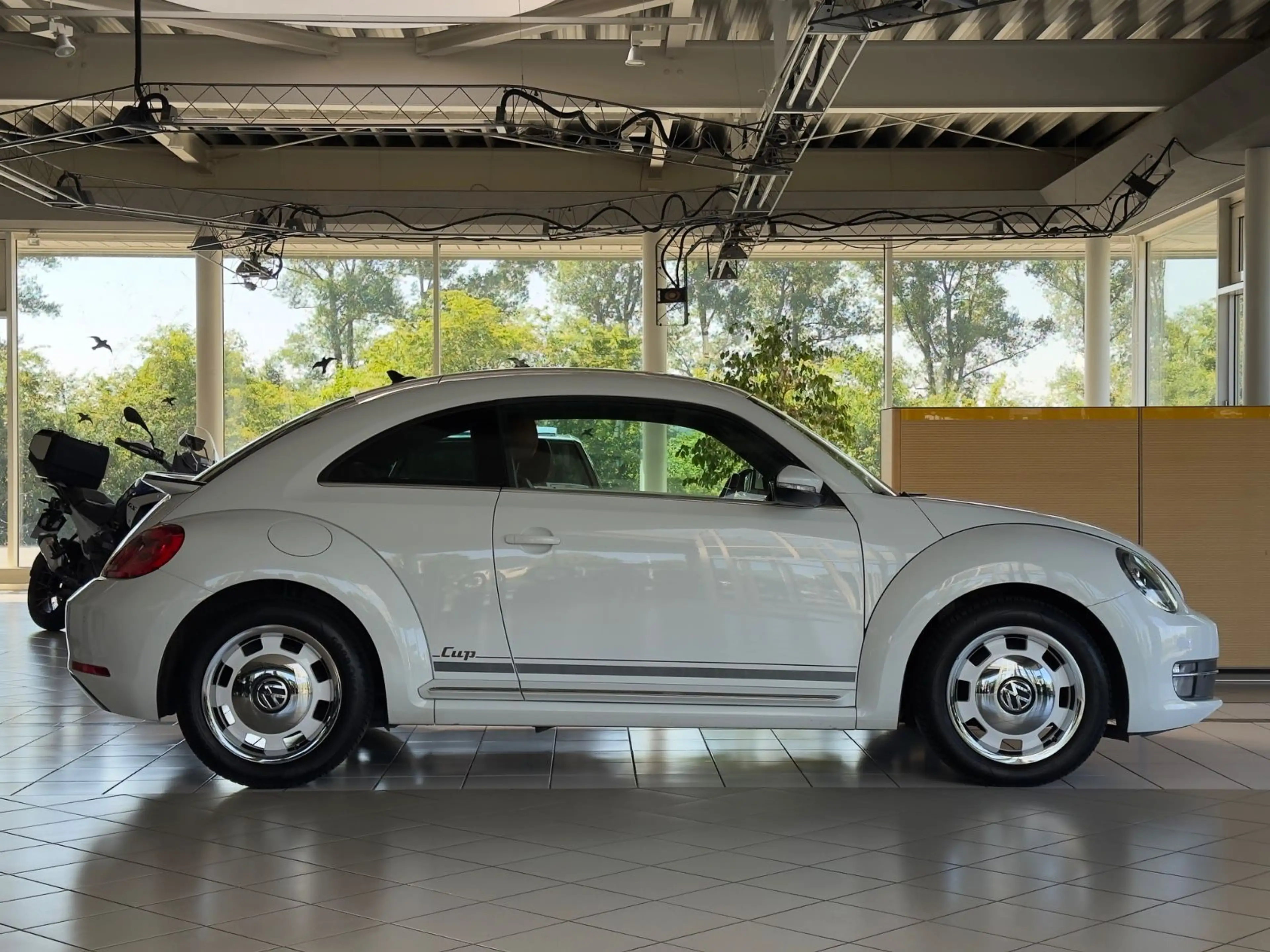 Volkswagen Beetle Lim. Cup*AUTOMATIK*Keyless*Navi*PDC* — photo 5