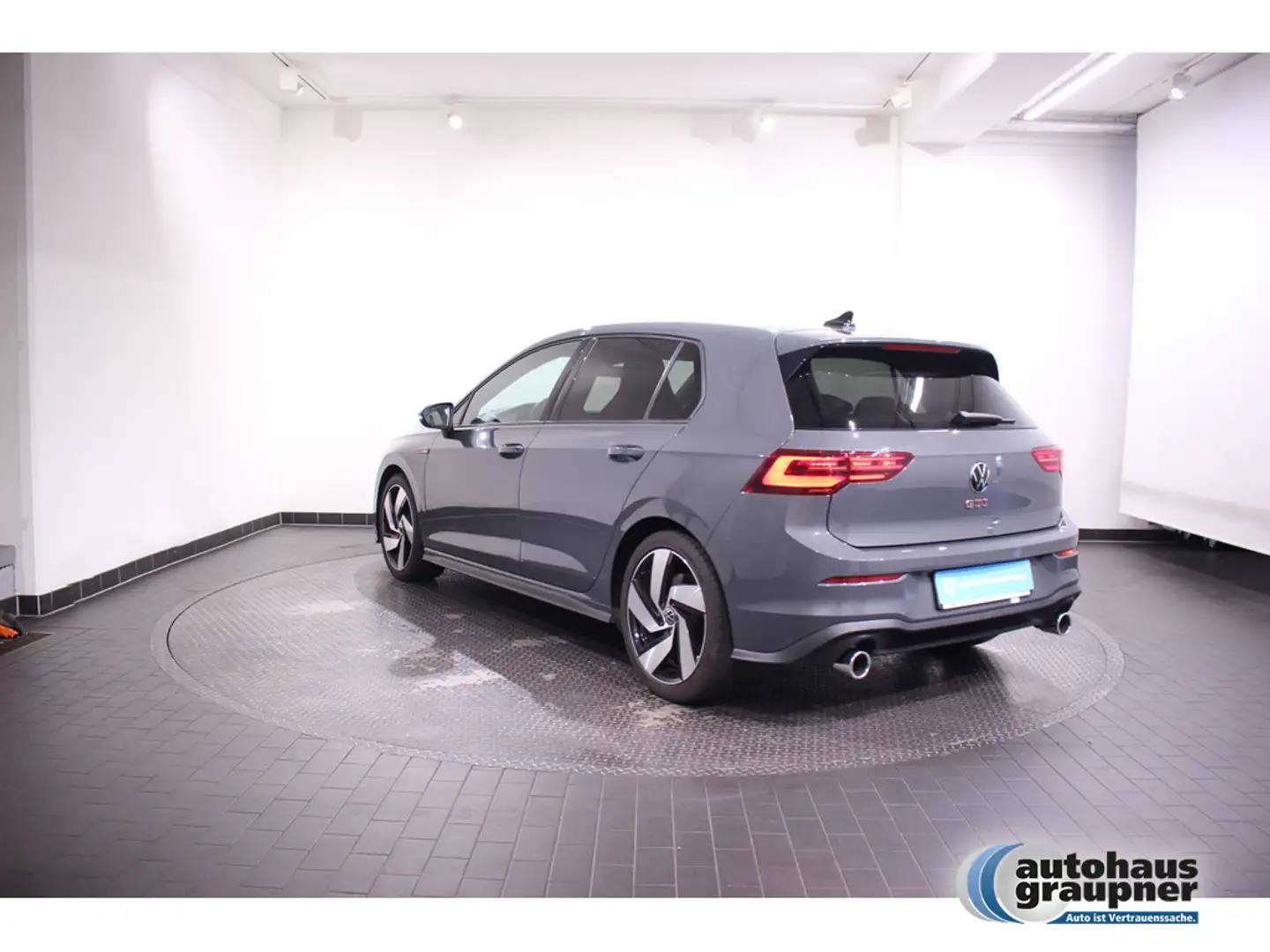 Volkswagen Golf VIII 2.0 TSI GTI DSG NAVI HUD MATRIX-LED Grau - 2