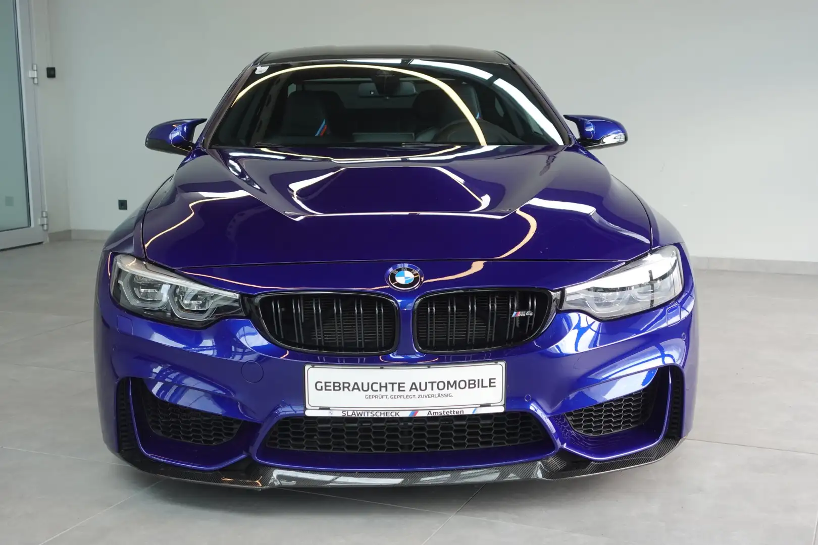 BMW M4 CS F82 Blau - 2