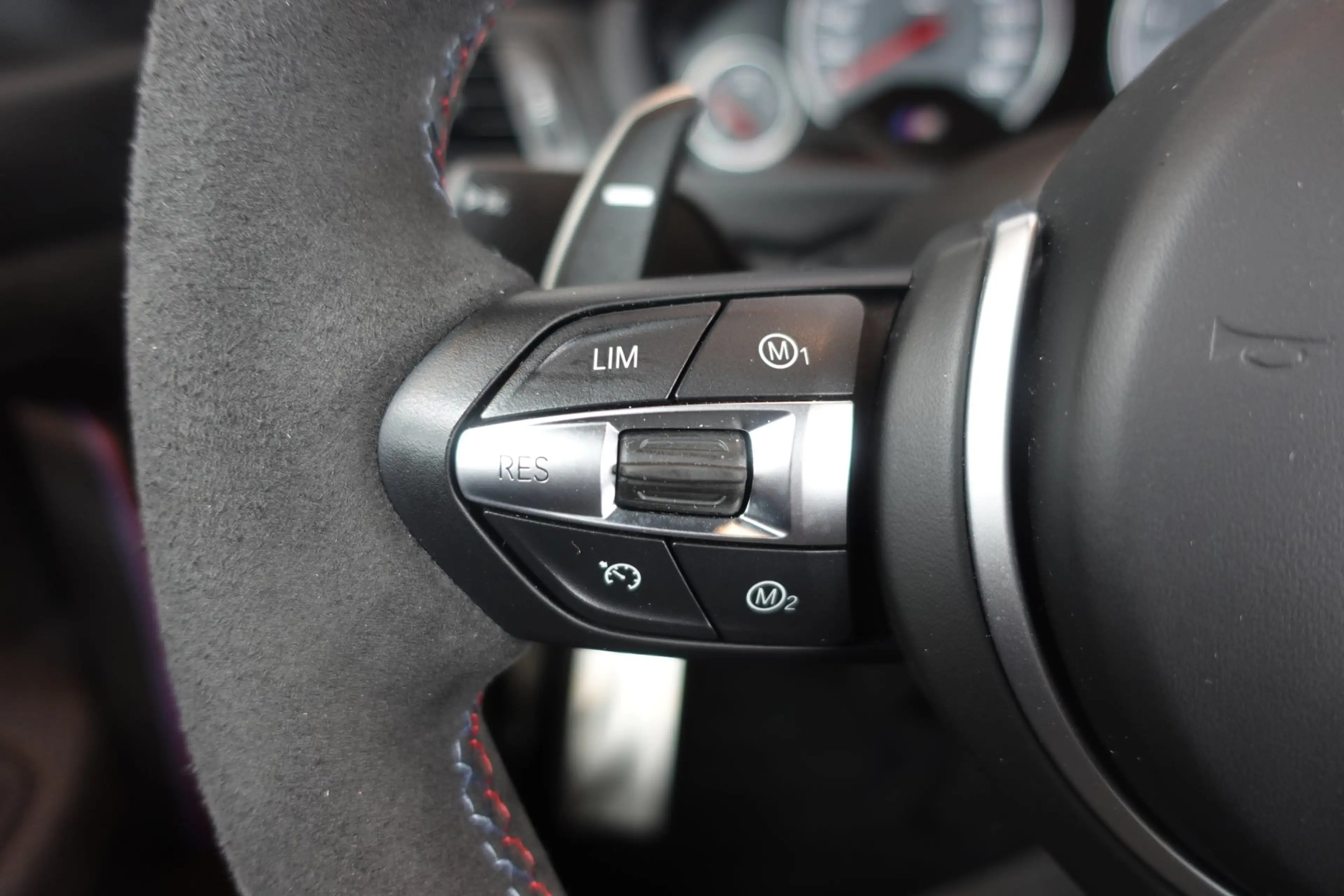 BMW M4 CS F82 — photo 15