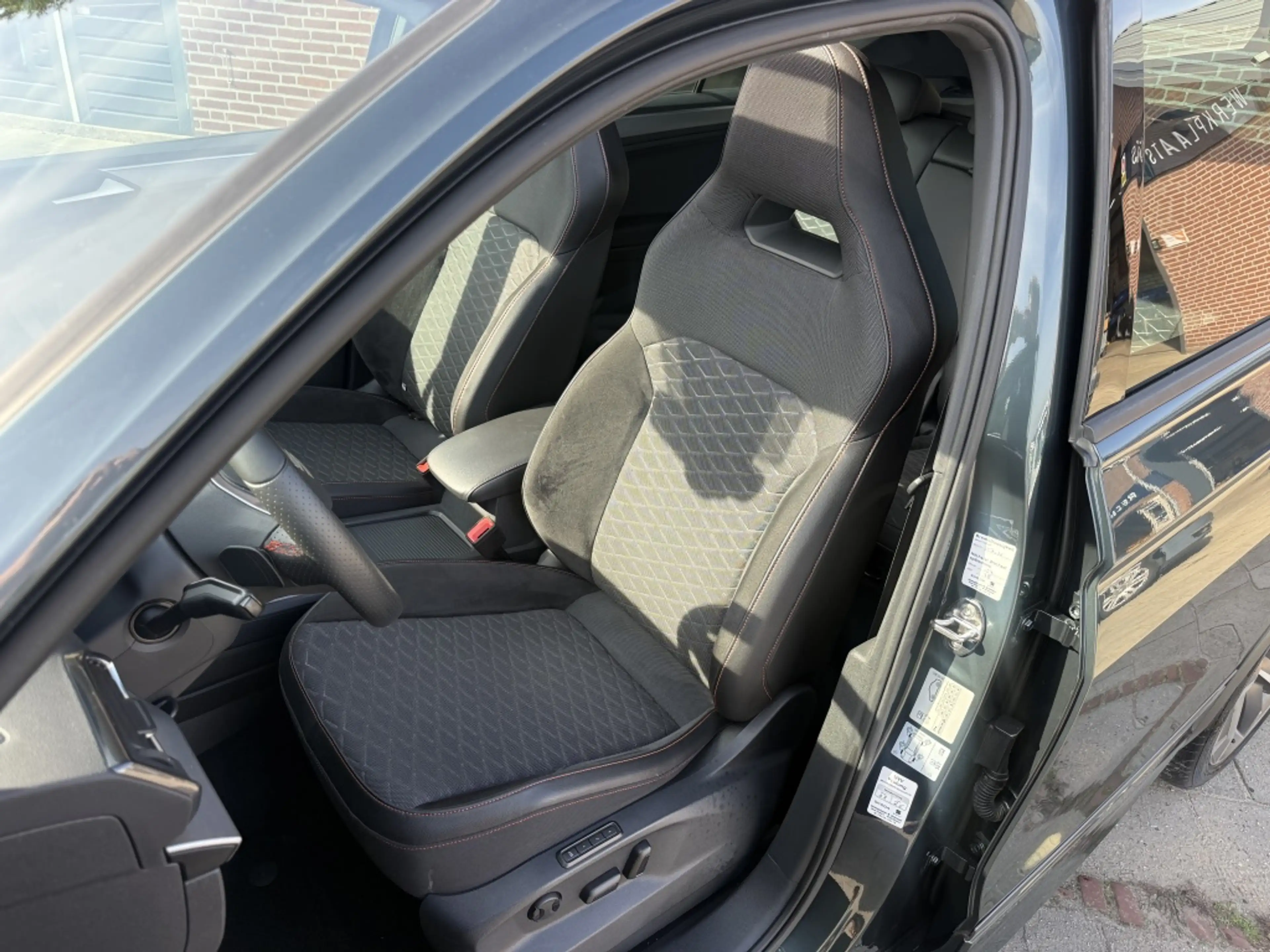 SEAT Tarraco 1.4 TSI 245PK eHybrid PHEV Business Intense — photo 37