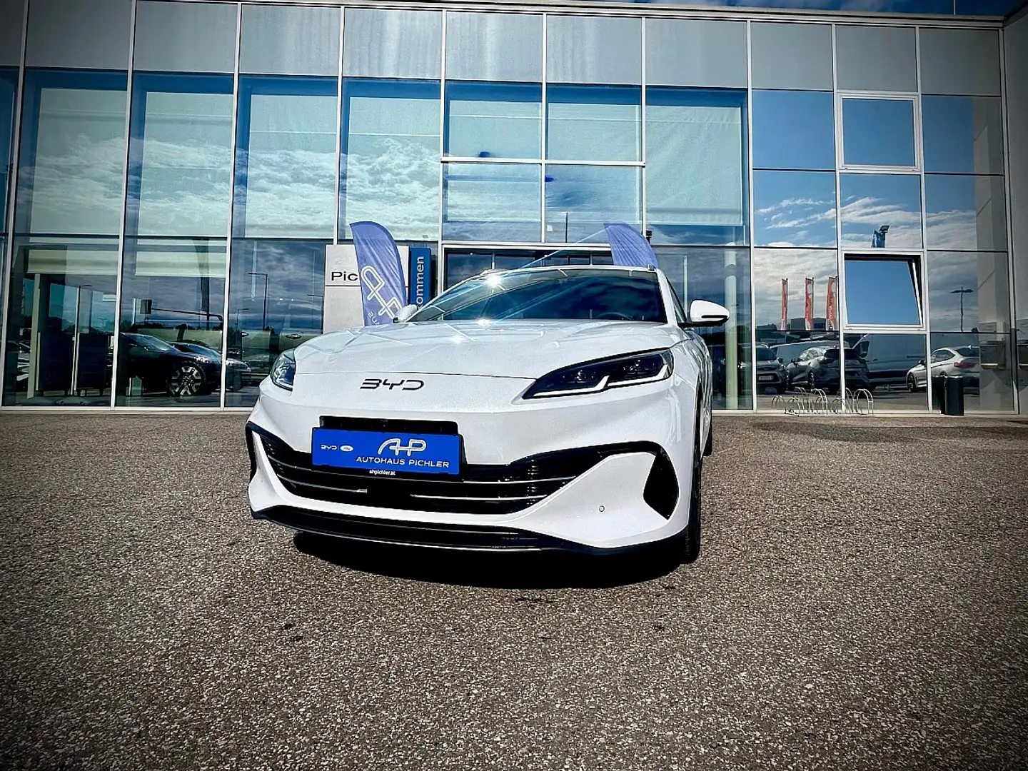 BYD Seal 6 DM-i Touring Comfort Lite PHEV 19kWh 212PS WOW ... Weiß - 2