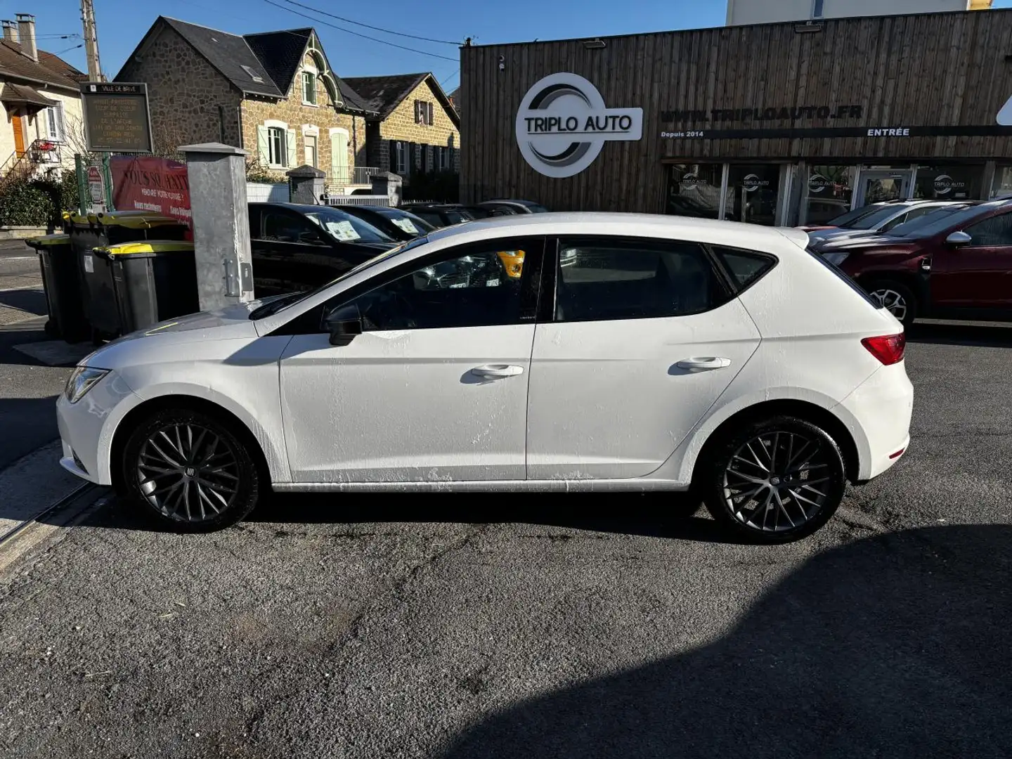 SEAT Leon 1.2 TSI - 110 S\u0026S Connect clim + Radar AR Blanc - 2
