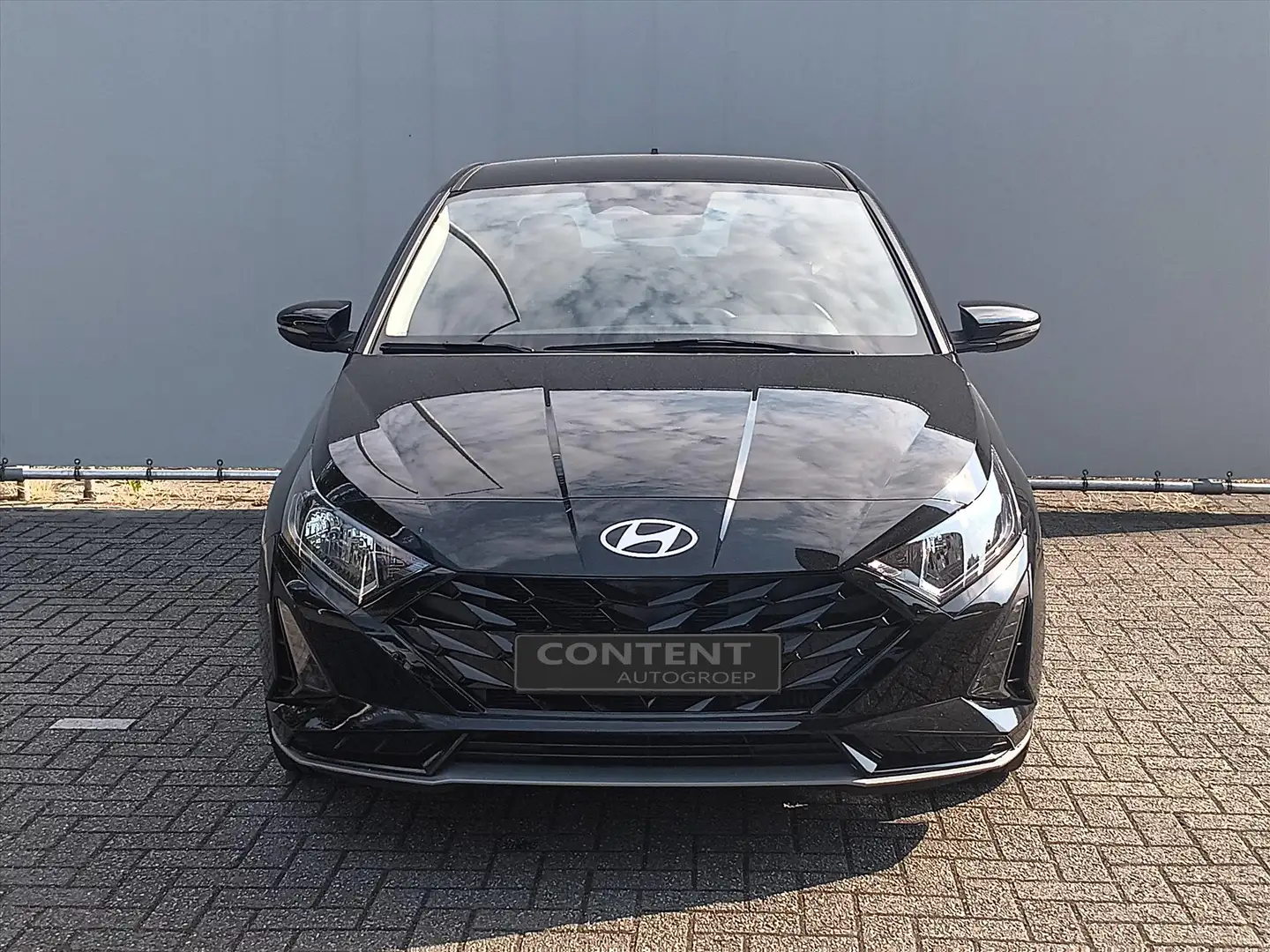 Hyundai i20 1.0 T-GDI 48V 100pk Comfort | Cruise | Airco | Car Zwart - 2