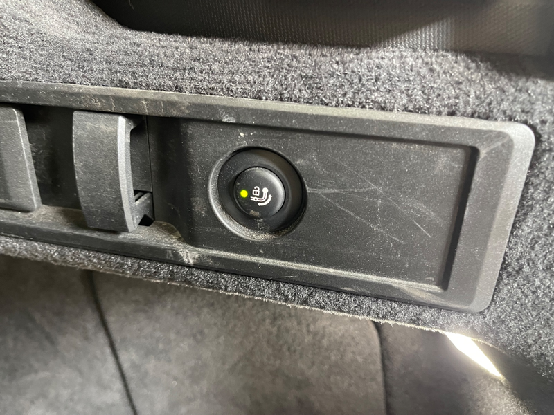BMW 318 d Touring*LED*Kamera*ACC*AHK* +SHZ+Fernlichtass. — photo 8