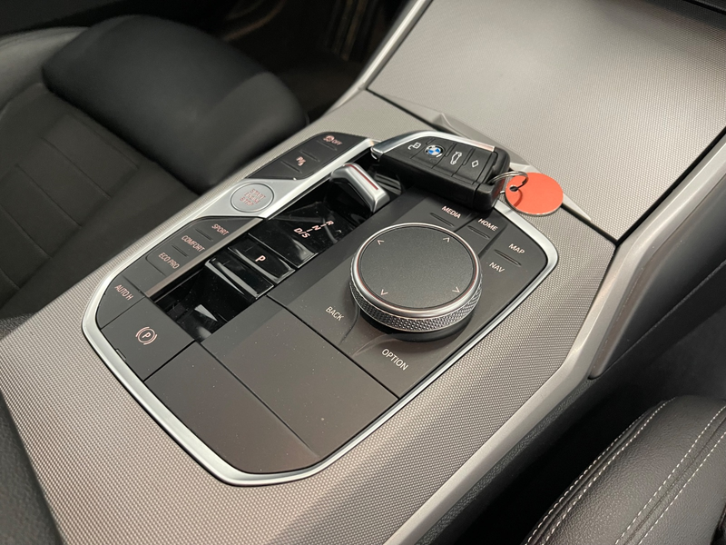 BMW 318 d Touring*LED*Kamera*ACC*AHK* +SHZ+Fernlichtass. — photo 15