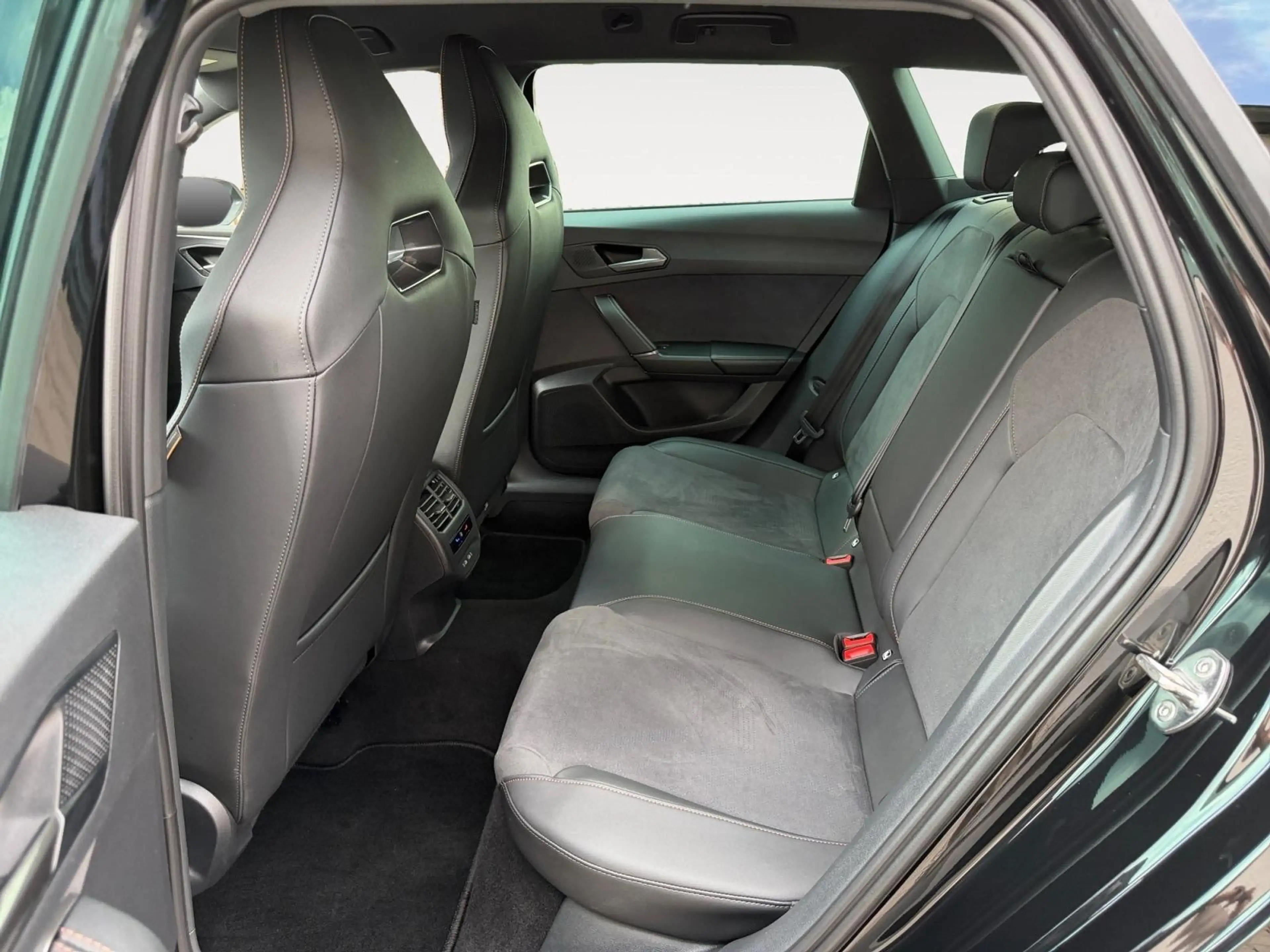 CUPRA Leon ST 1.5 eTSI | MemorySitz|Totwinkel|MatixLED — photo 5