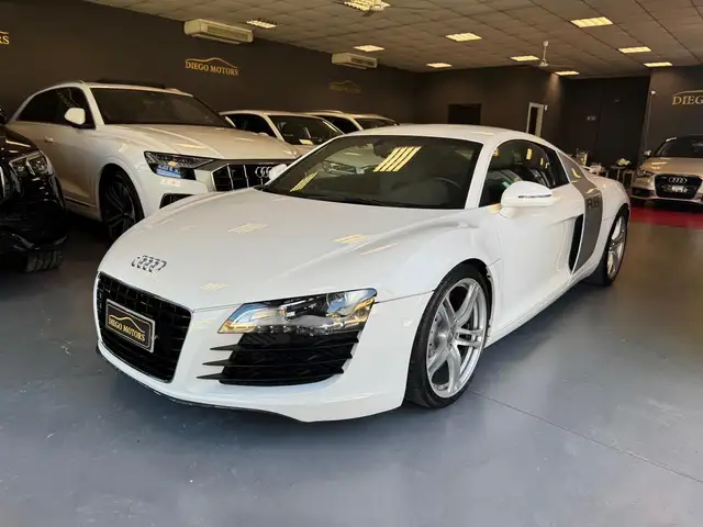 Audi R8 Coupe 4.2 V8 quattro r-tronic