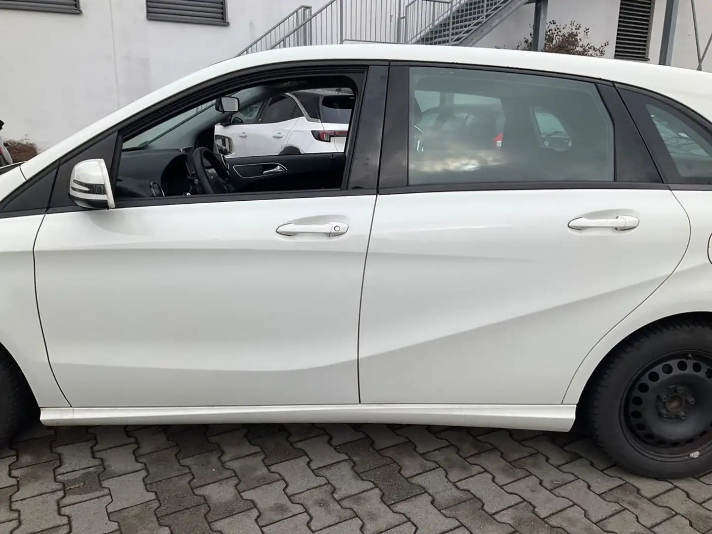 Mercedes-Benz B 180 B+180+(CDI)+d+7G-DCT Weiß - 1
