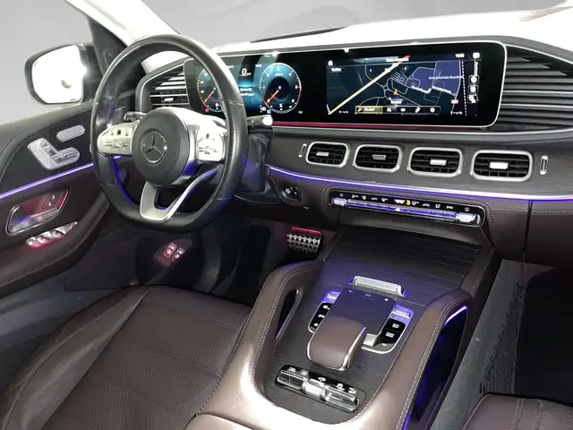 Mercedes-Benz GLS view 7