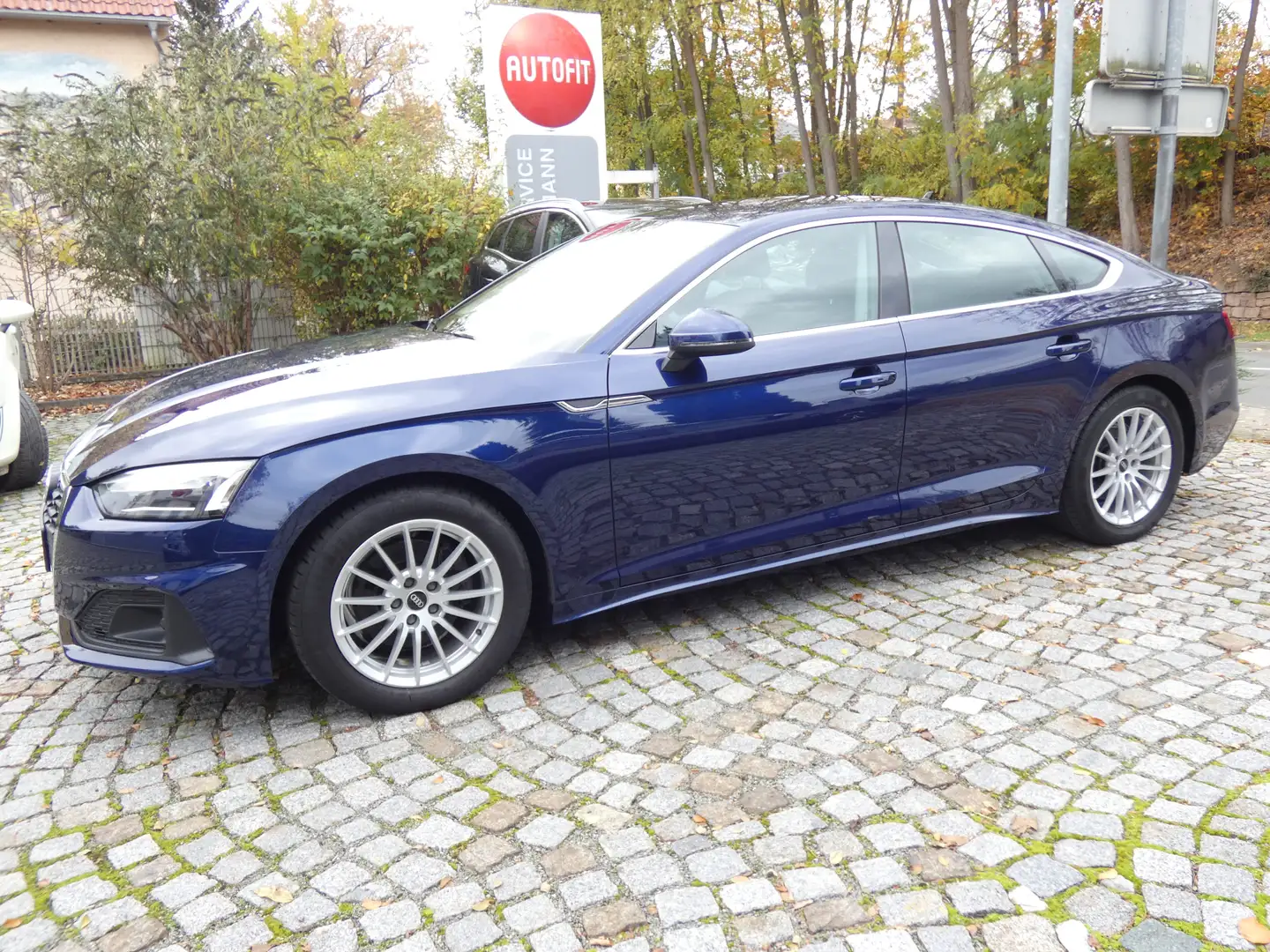 Audi A5 Sportback 35 TFSI Blau - 2