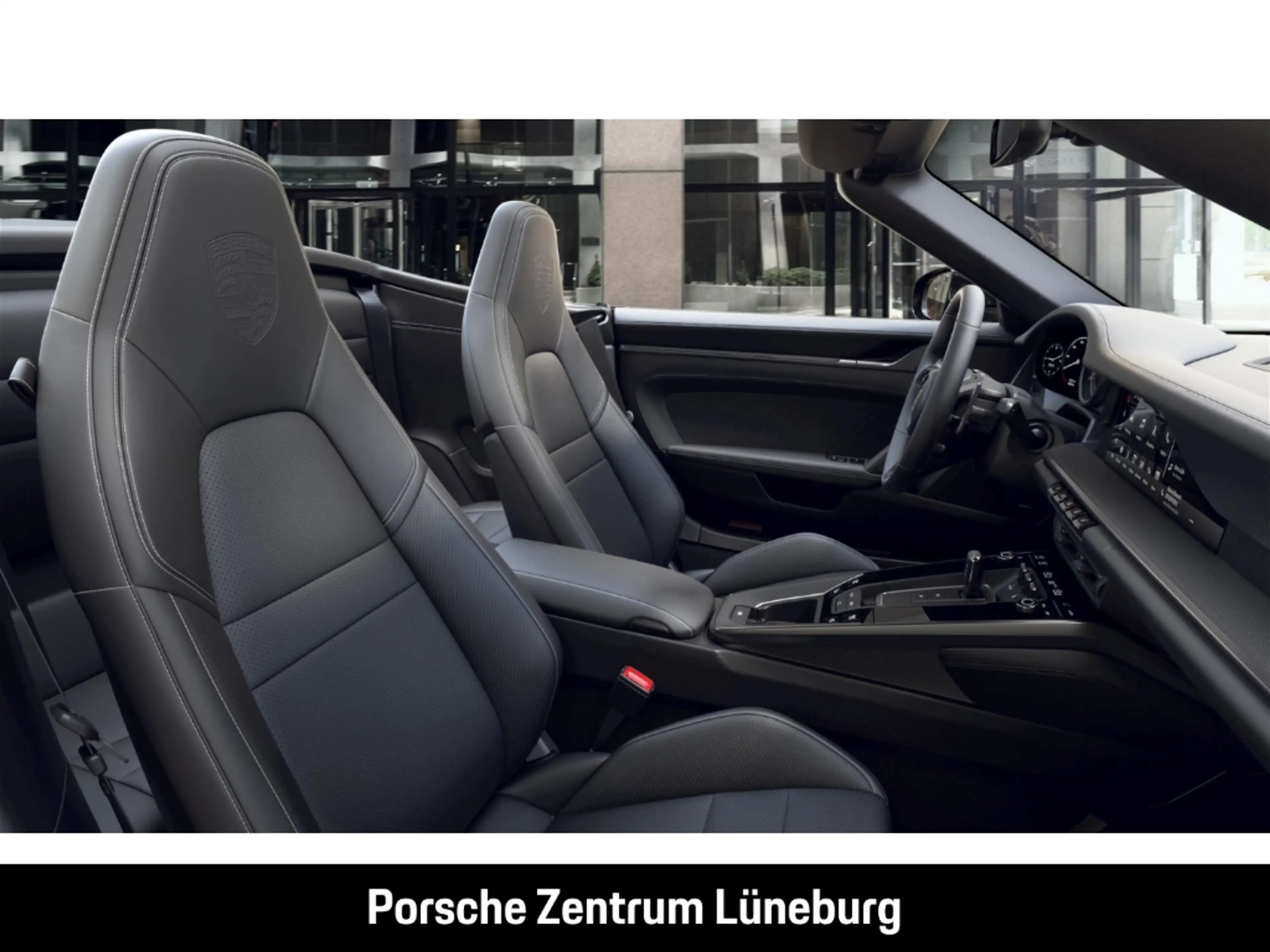 Porsche 992 (911) Carrera 4 Cabriolet — photo 6