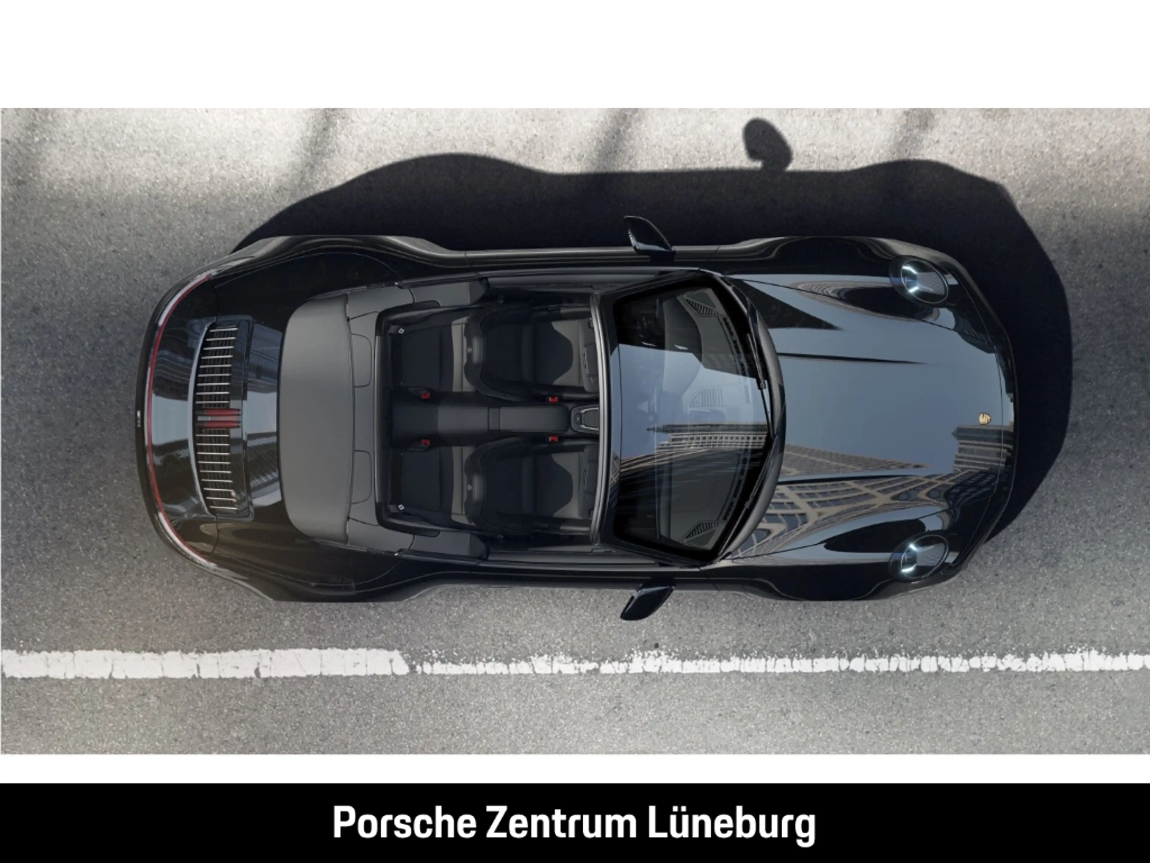Porsche 992 (911) Carrera 4 Cabriolet — photo 4