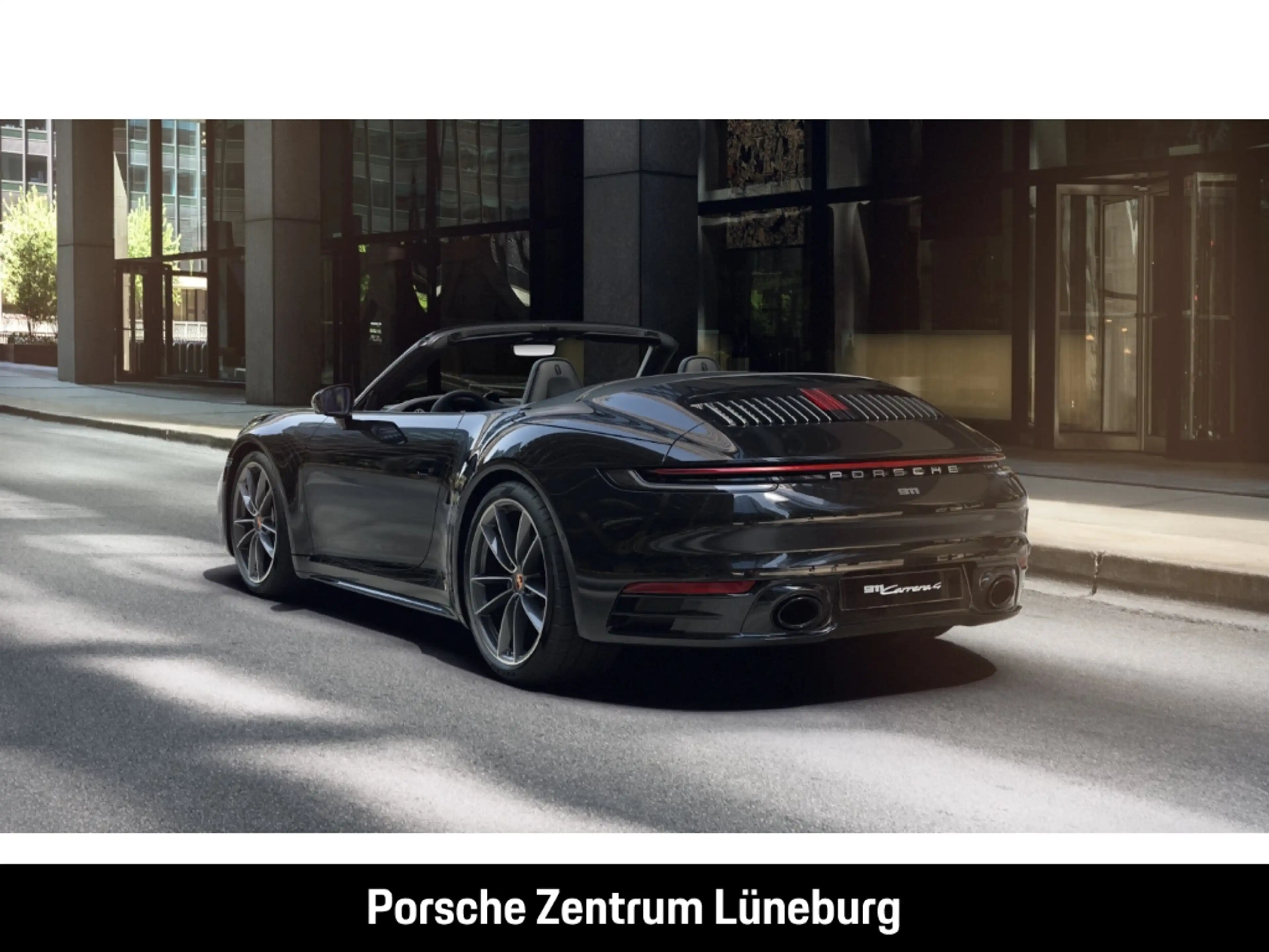 Porsche 992 (911) Carrera 4 Cabriolet — photo 3