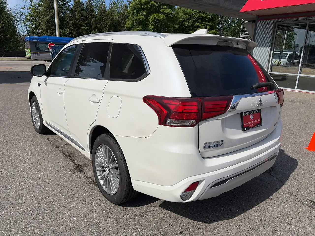 Mitsubishi Outlander снимка Mitsubishi Outlander
