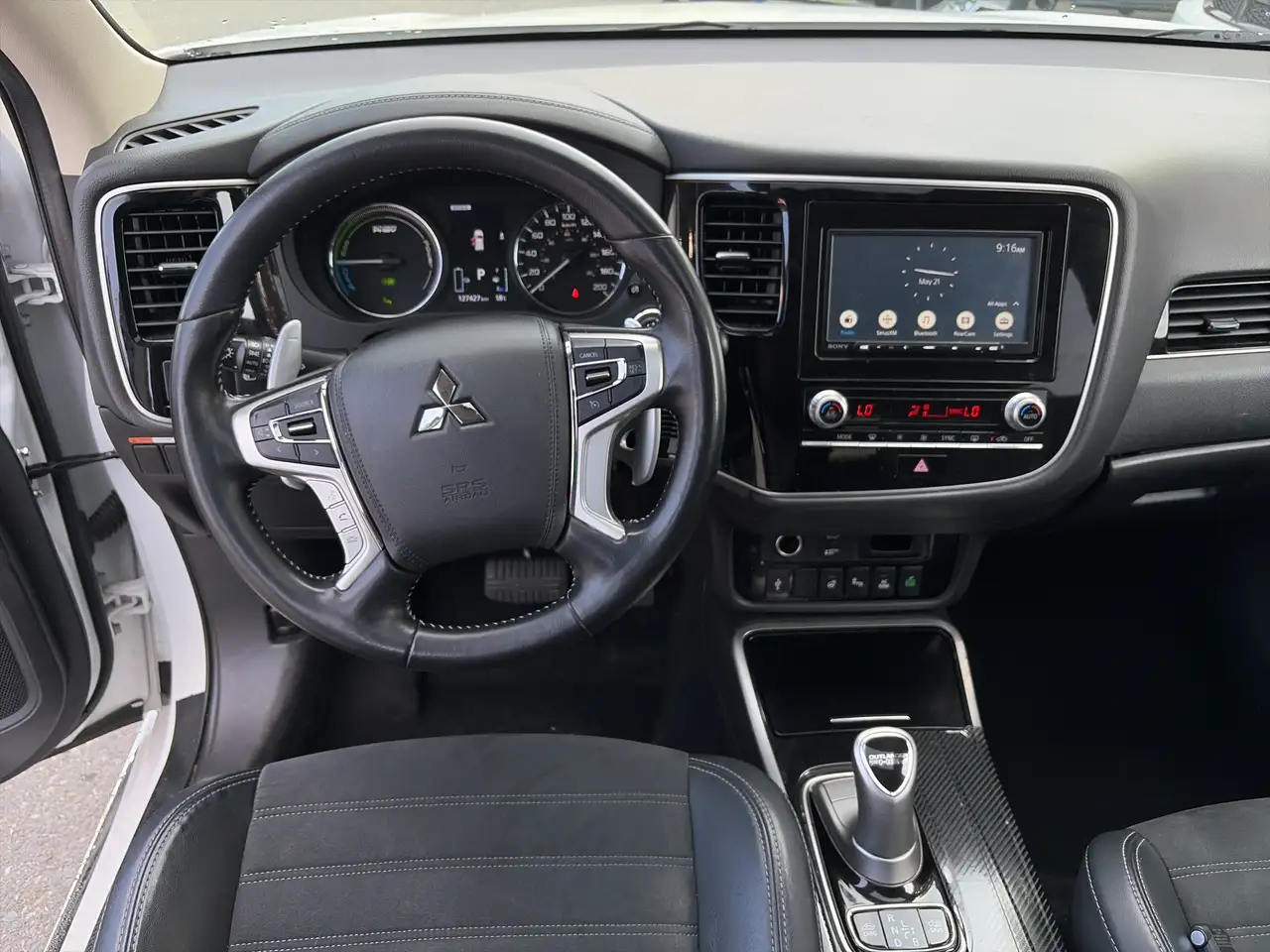 Mitsubishi Outlander снимка Mitsubishi Outlander