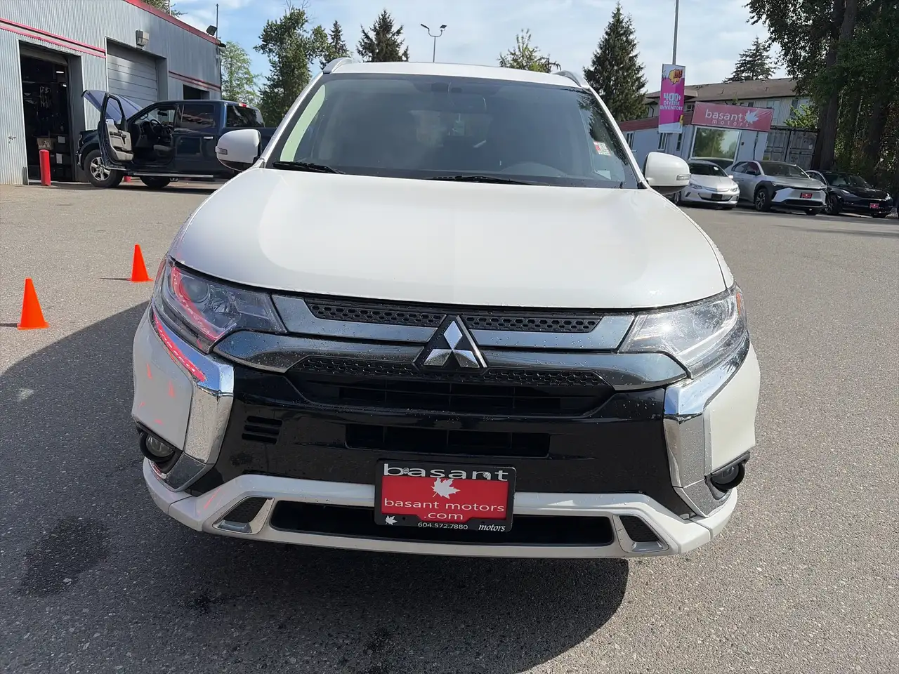 Mitsubishi Outlander снимка Mitsubishi Outlander