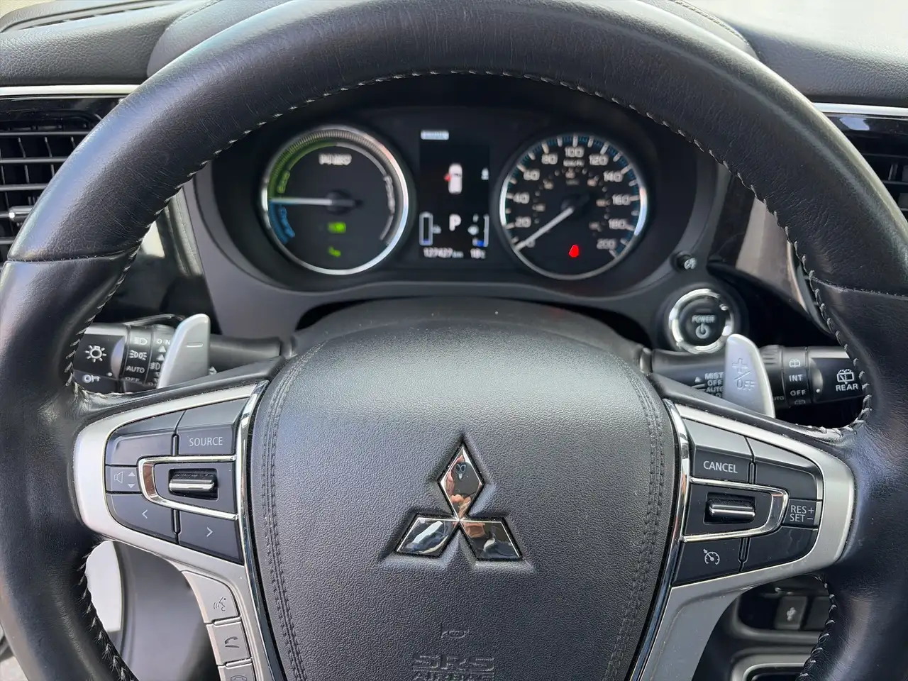 Mitsubishi Outlander снимка Mitsubishi Outlander