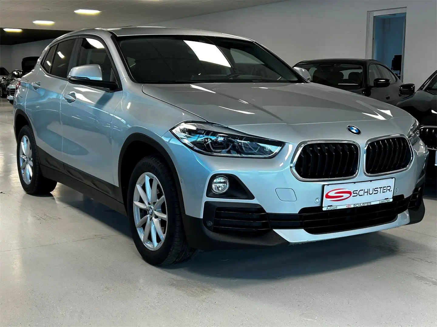 BMW X2 sDrive 20d Aut. Business-Paket Plus Silber - 1
